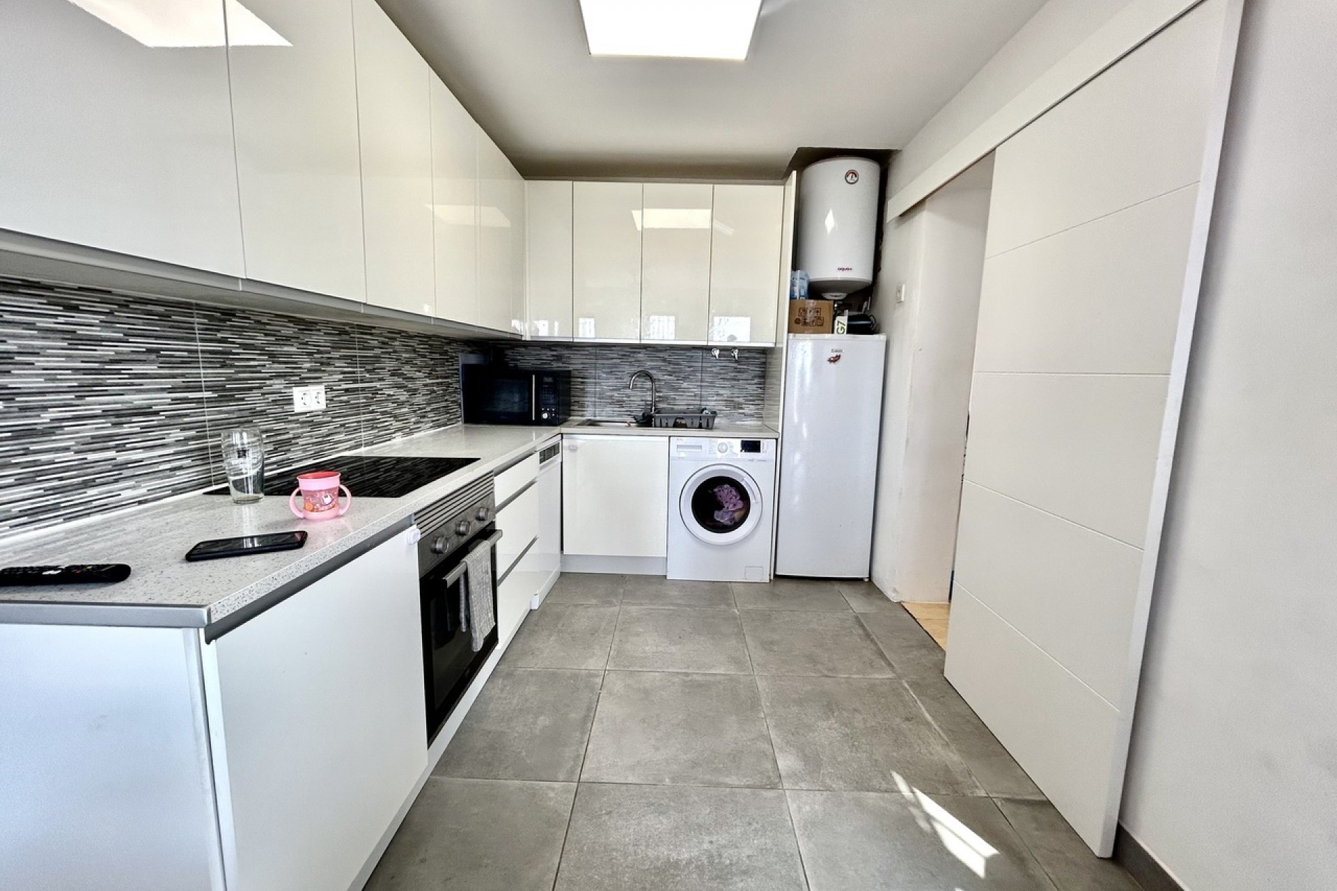 Resale - Villa -
Villamartin - Costa Blanca
