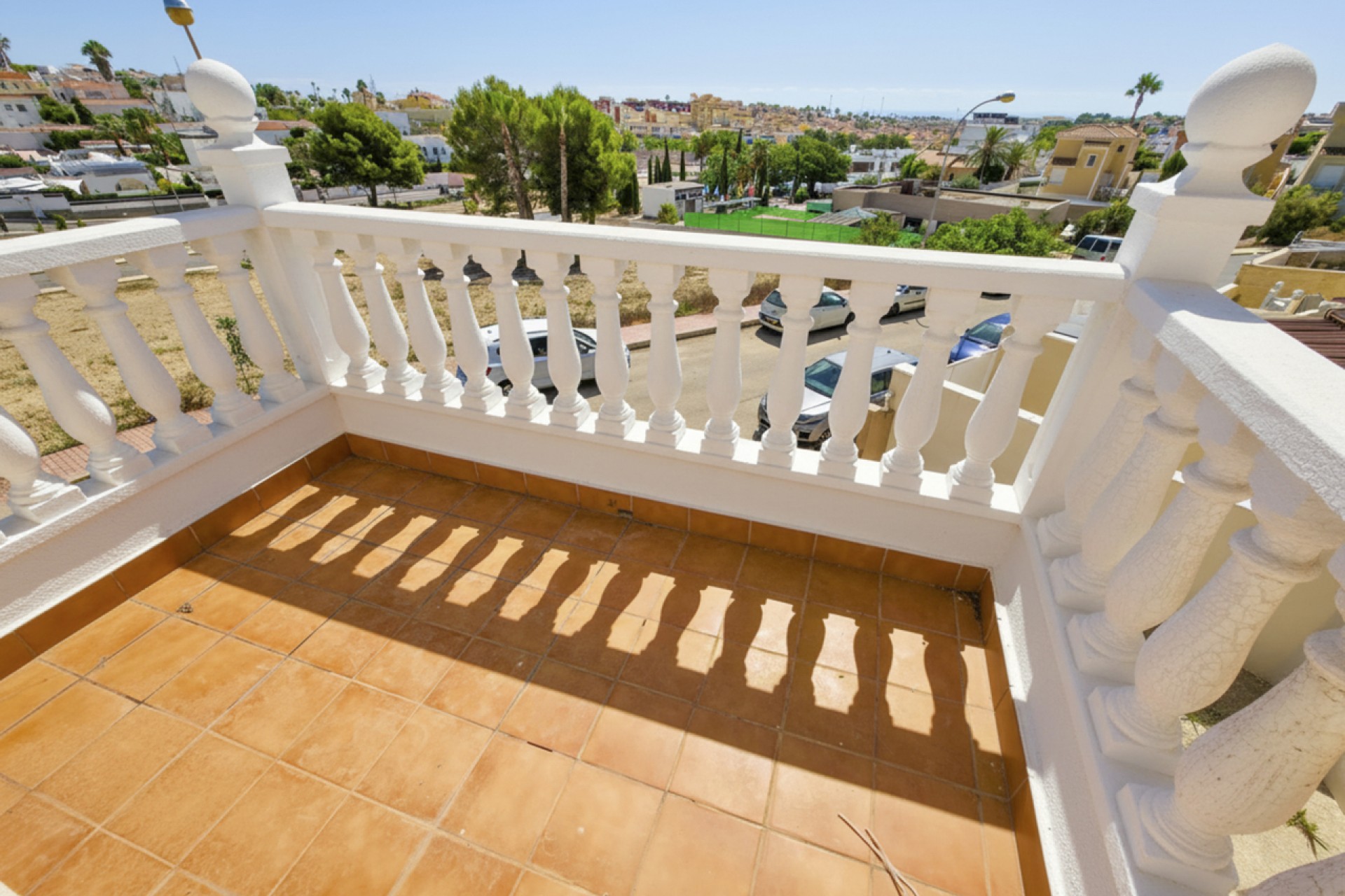 Resale - Villa -
Villamartin - Costa Blanca