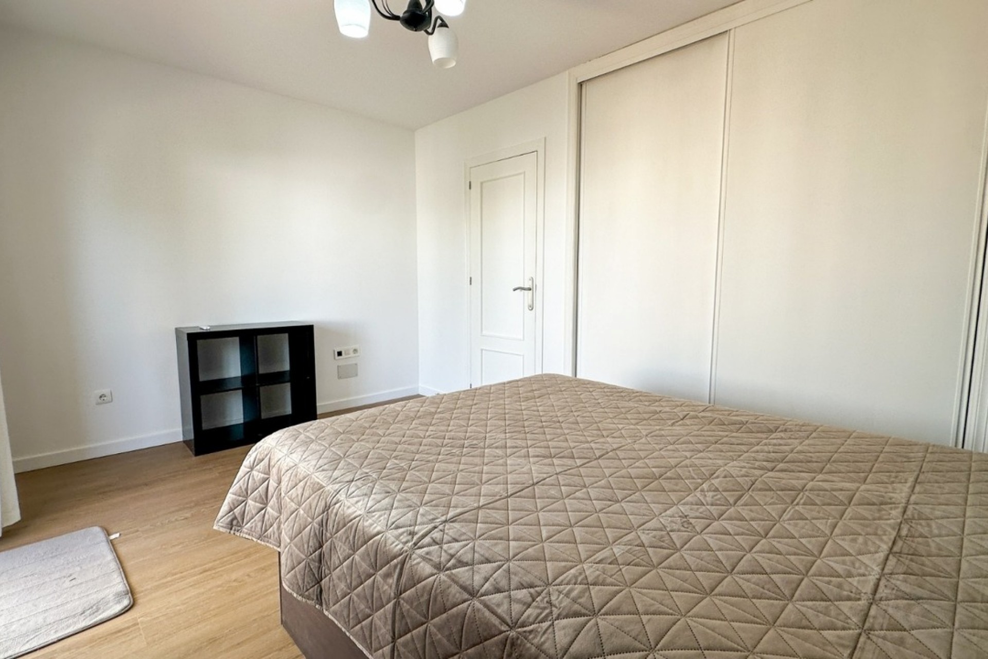 Resale - Villa -
Villamartin - Costa Blanca