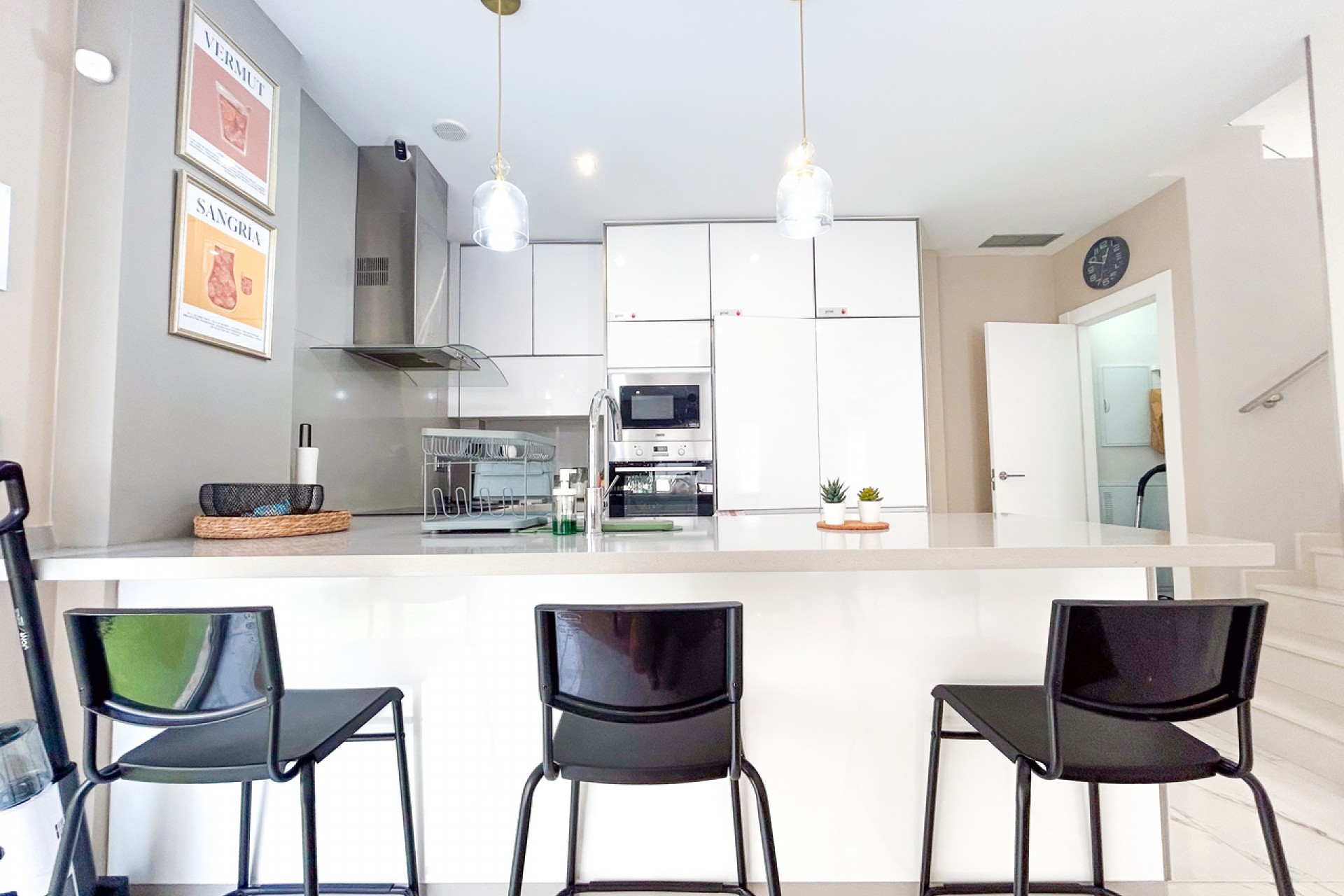 Resale - Villa -
Villamartin - Costa Blanca