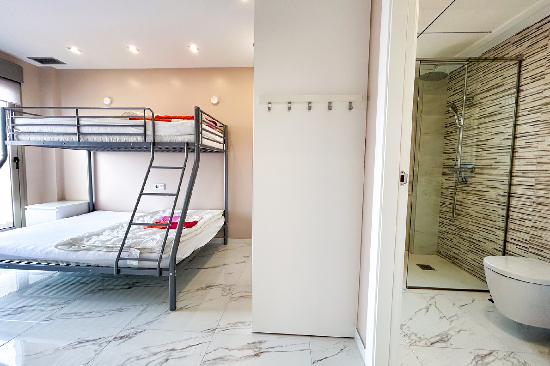 Resale - Villa -
Villamartin - Costa Blanca