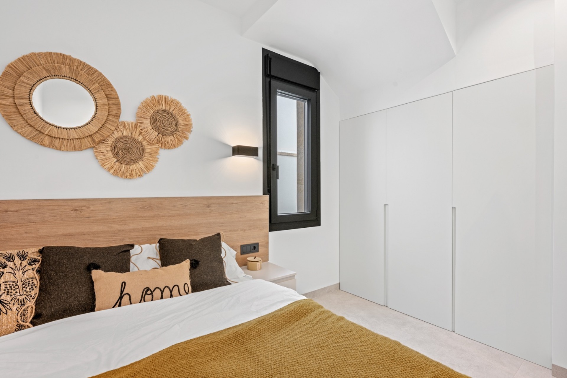 Resale - Villa -
Villamartin - Costa Blanca