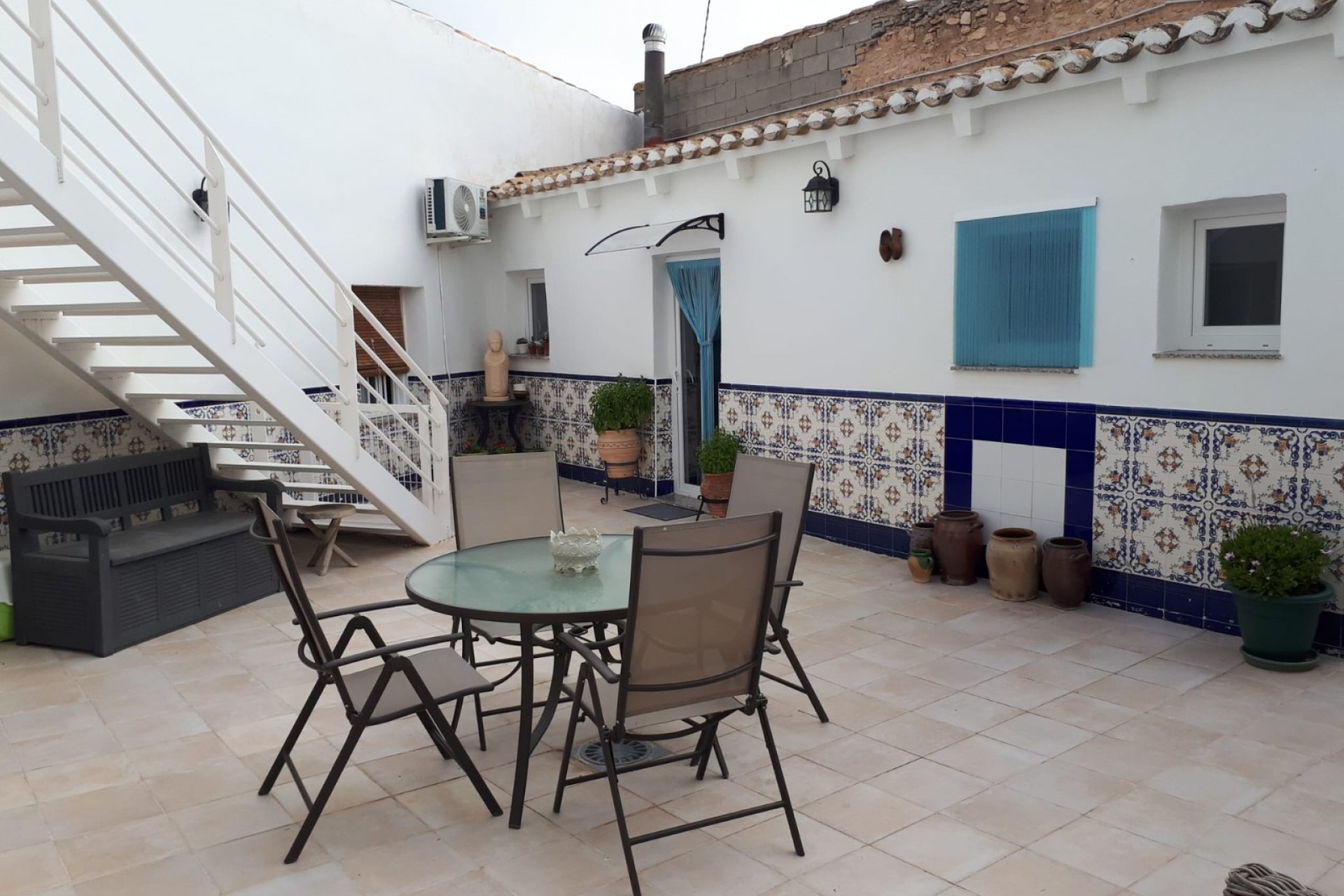 Resale - Villa -
Villena - Inland