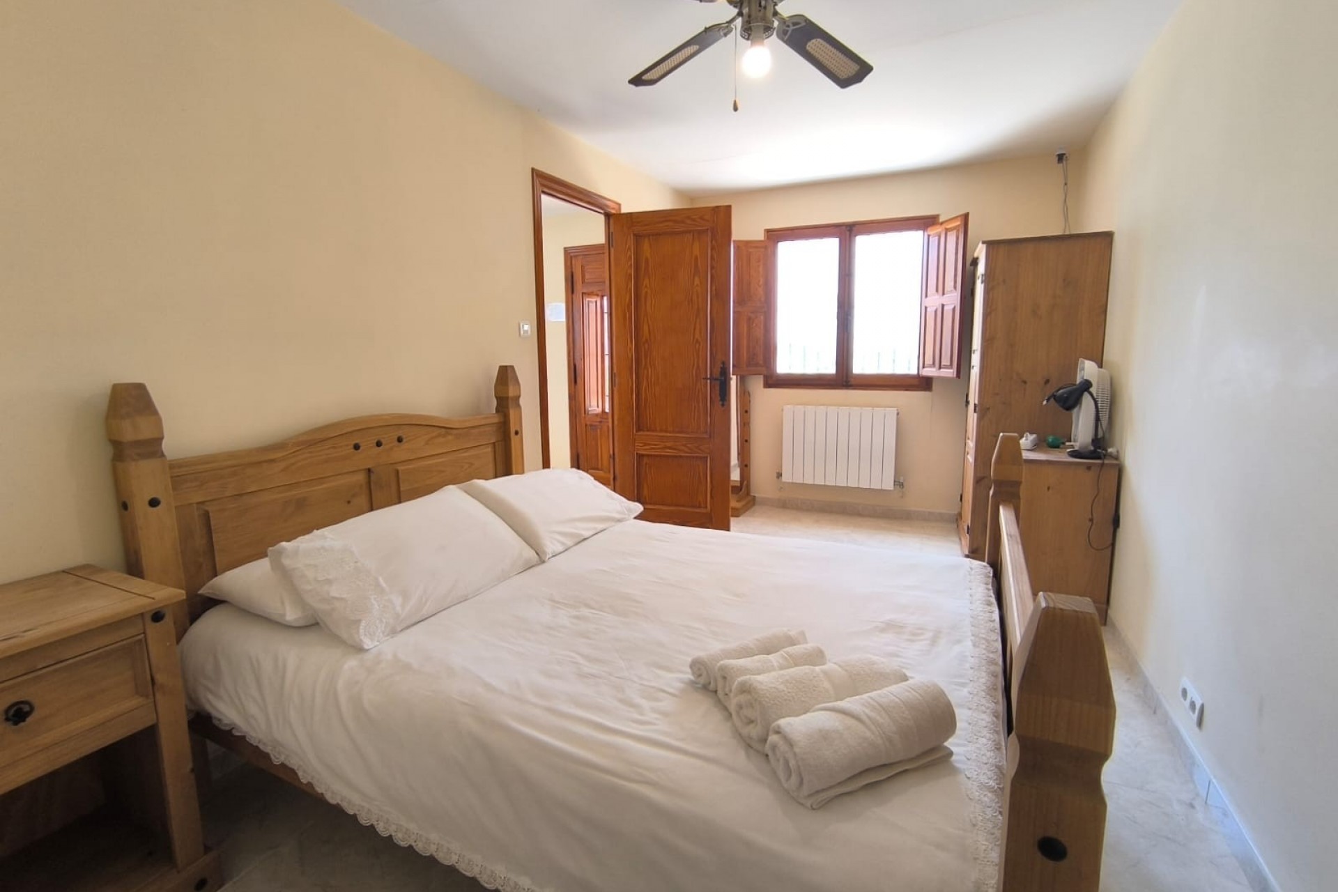 Resale - Villa -
Villena - Inland