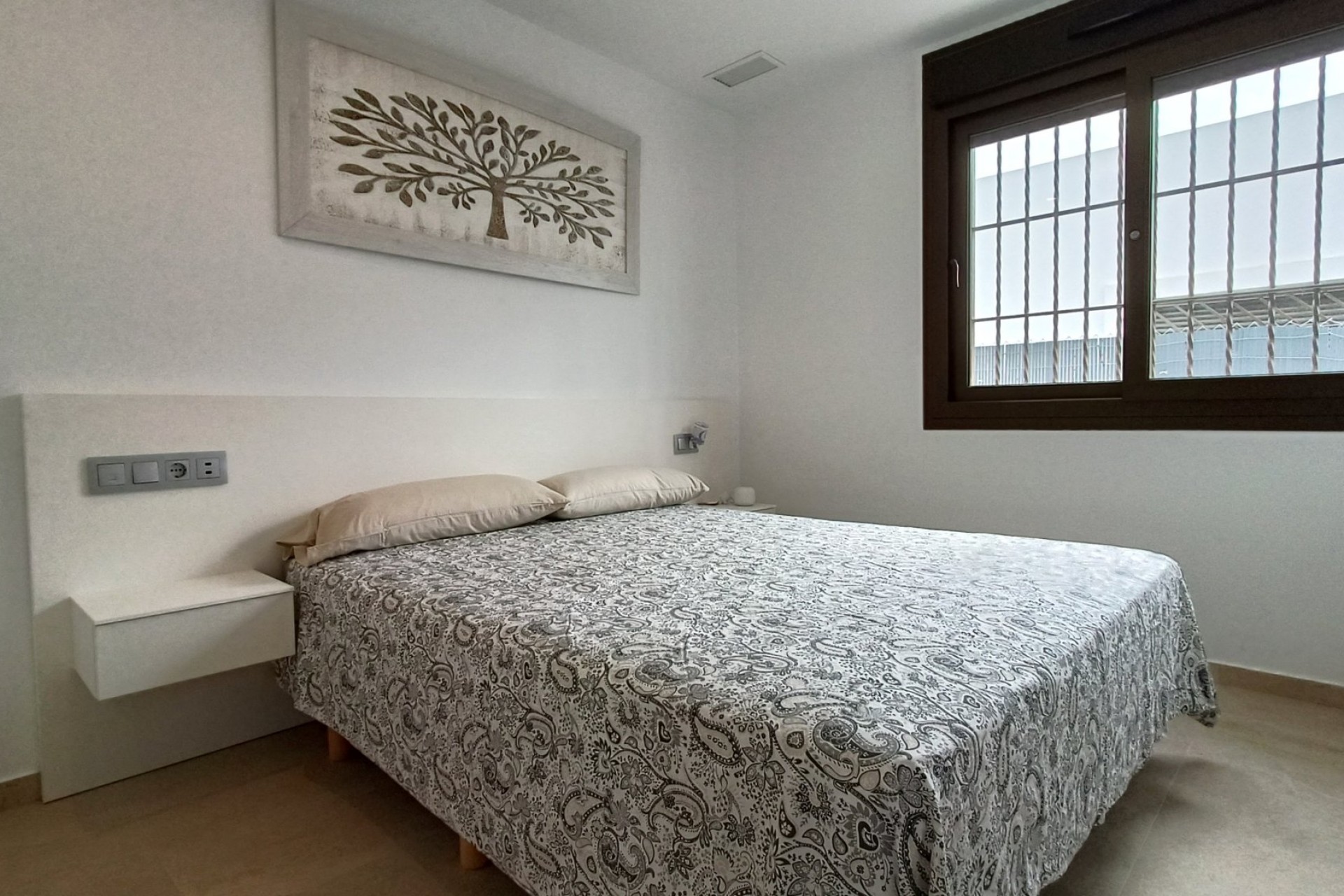 Resale - Villa -
Vistabella Golf Entre Naranjos - Inland