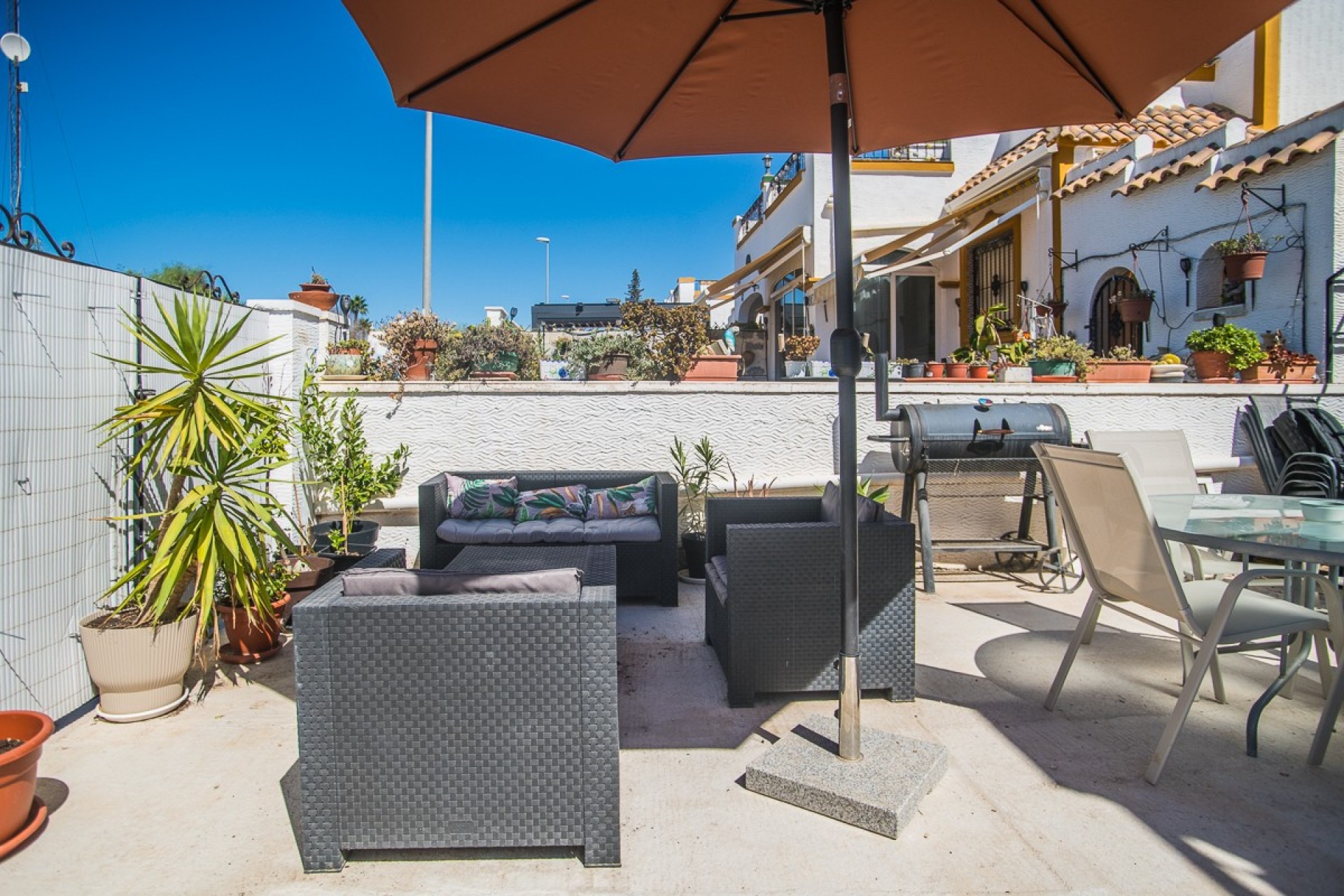 Resale - Villa -
Vistabella Golf Entre Naranjos - Inland