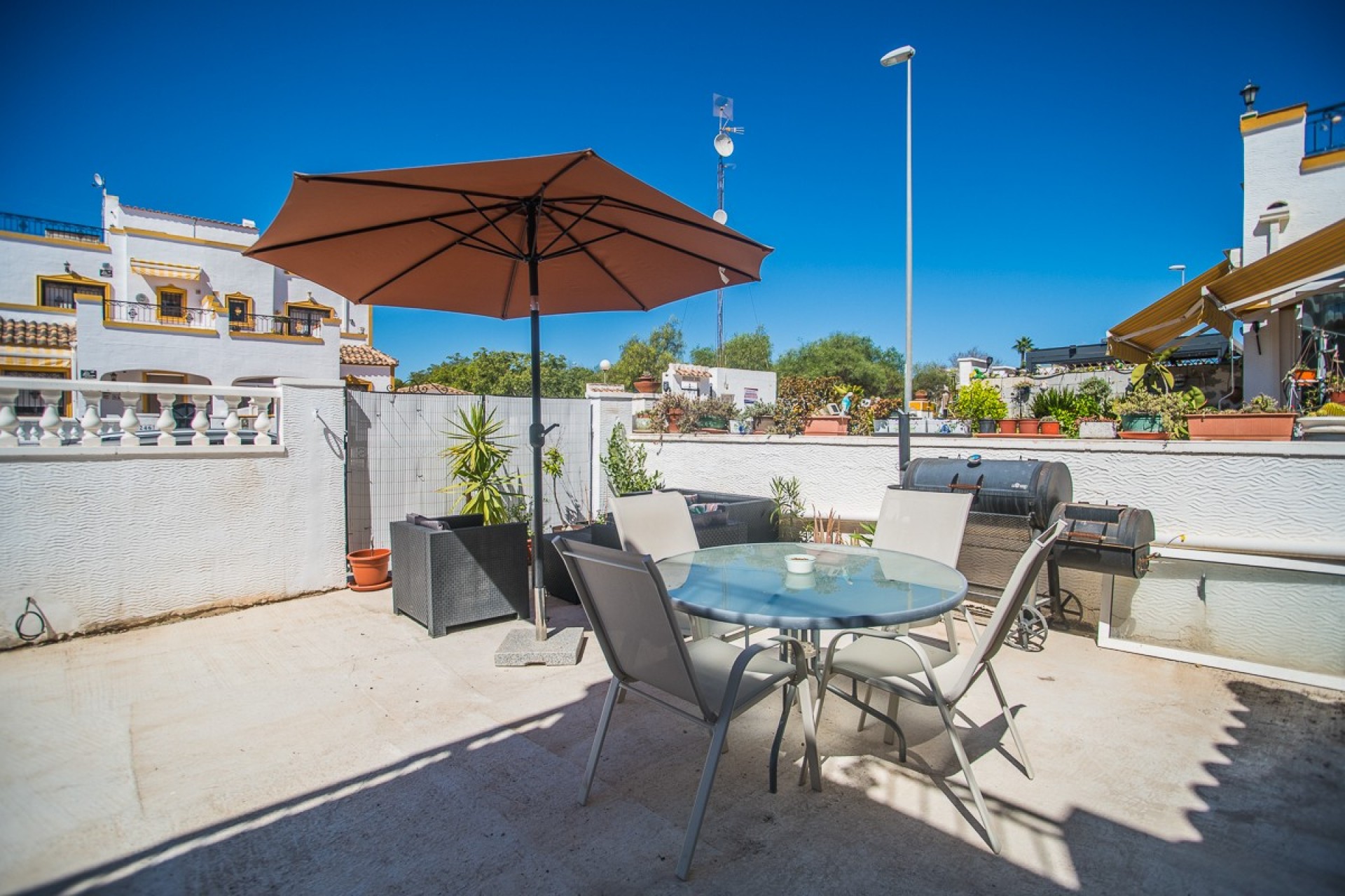 Resale - Villa -
Vistabella Golf Entre Naranjos - Inland