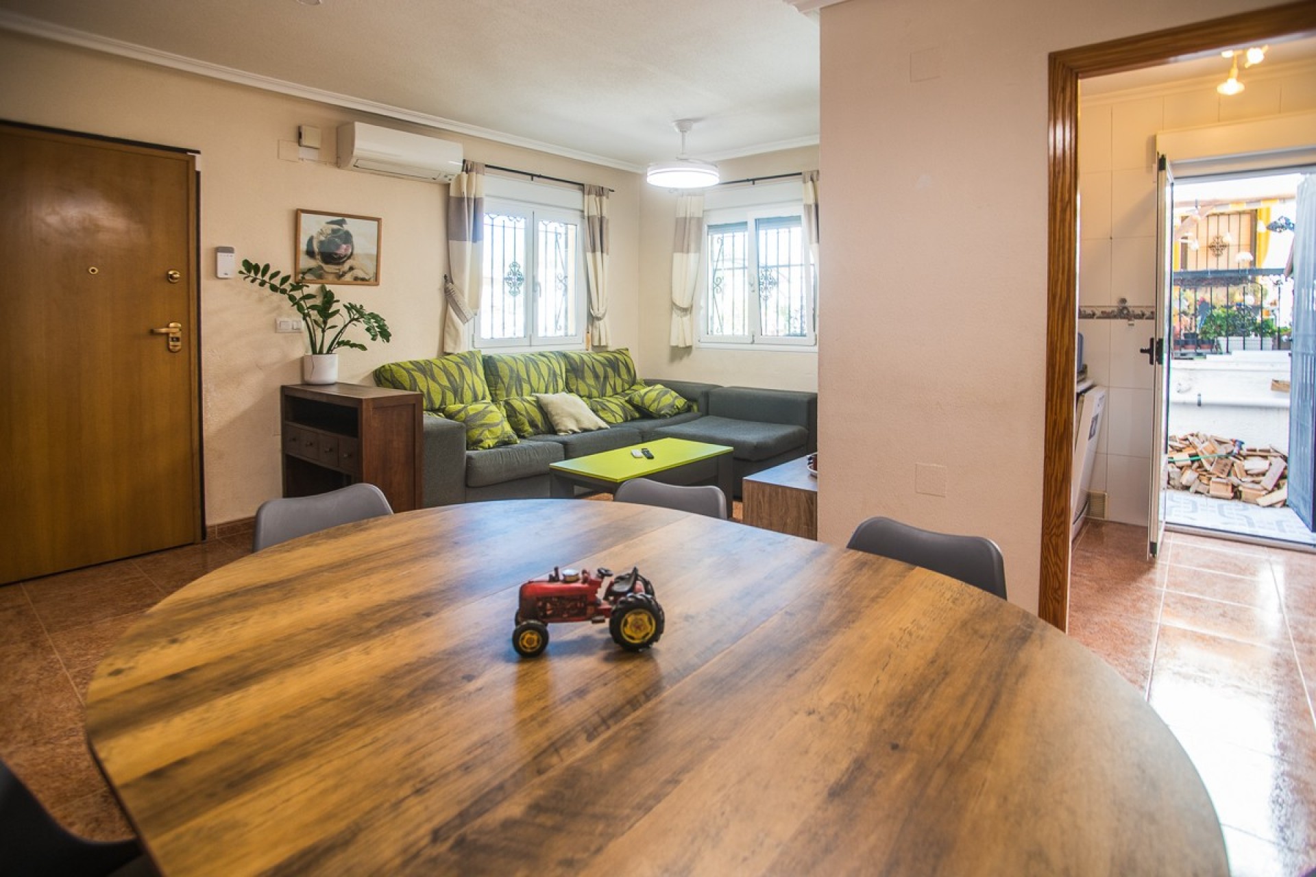 Resale - Villa -
Vistabella Golf Entre Naranjos - Inland