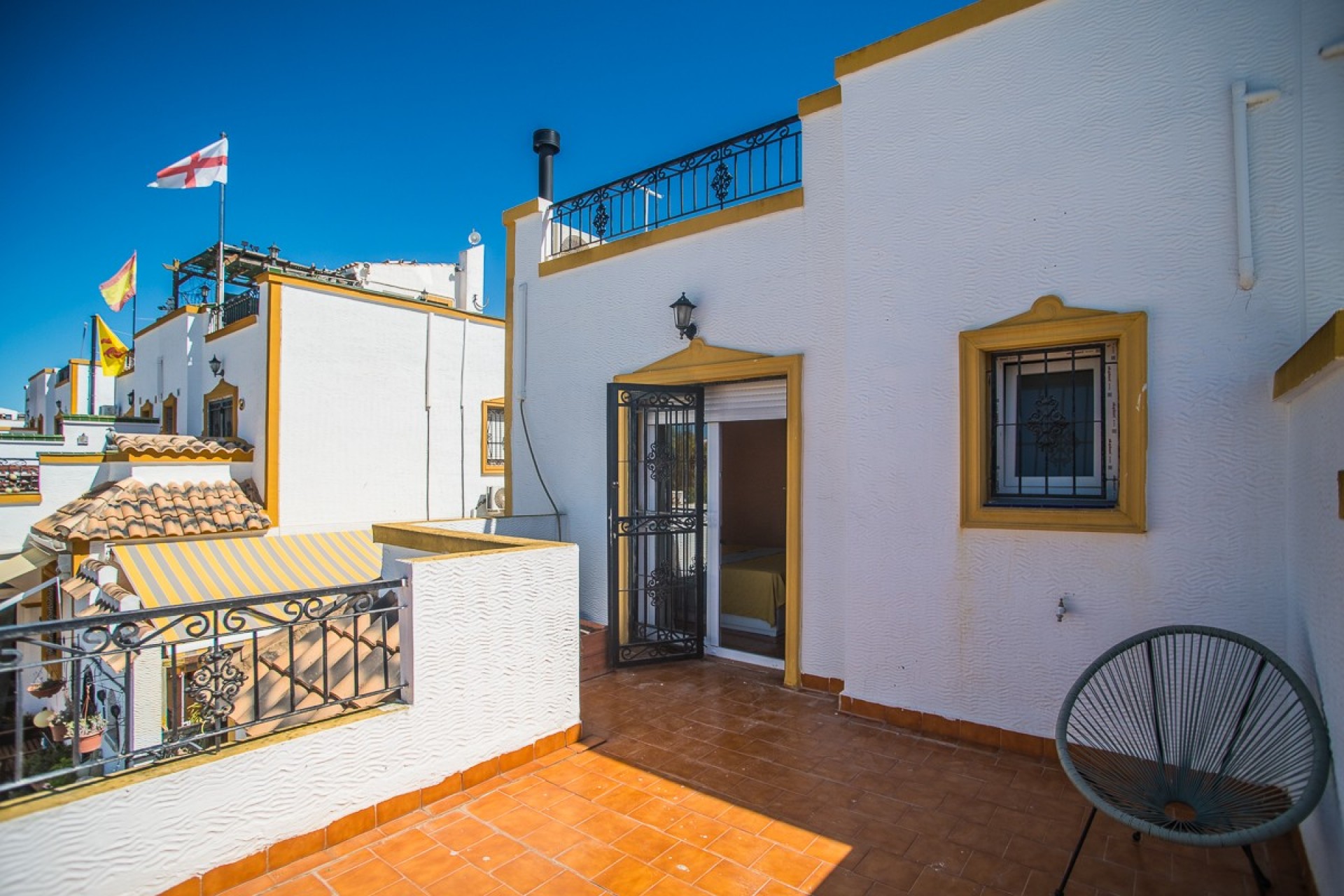 Resale - Villa -
Vistabella Golf Entre Naranjos - Inland