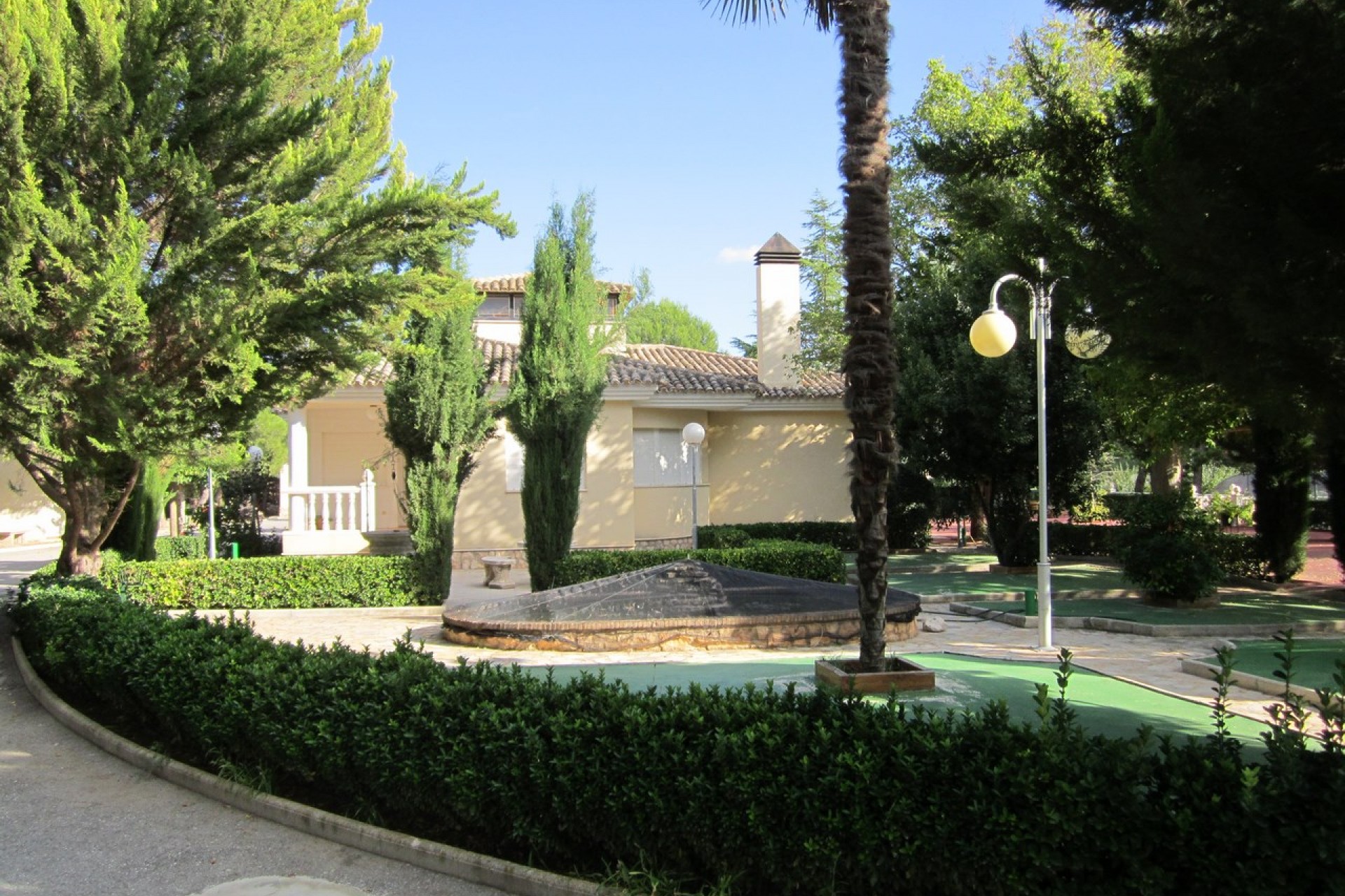 Resale - Villa -
Yecla - Inland