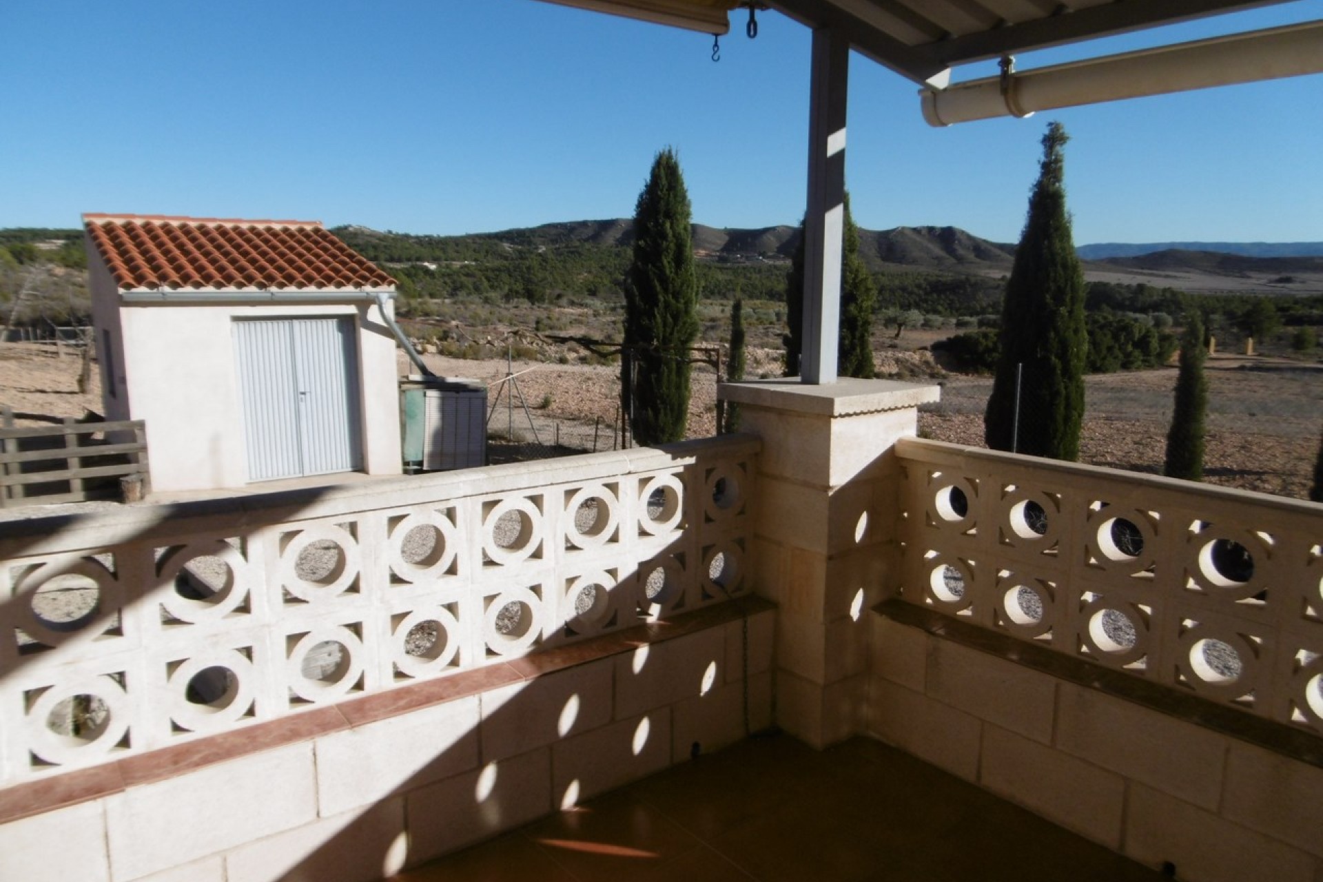 Resale - Villa -
Yecla - Inland