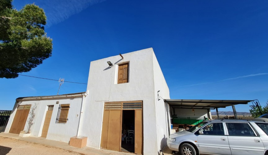 Resale - Villa -
Yecla - Inland