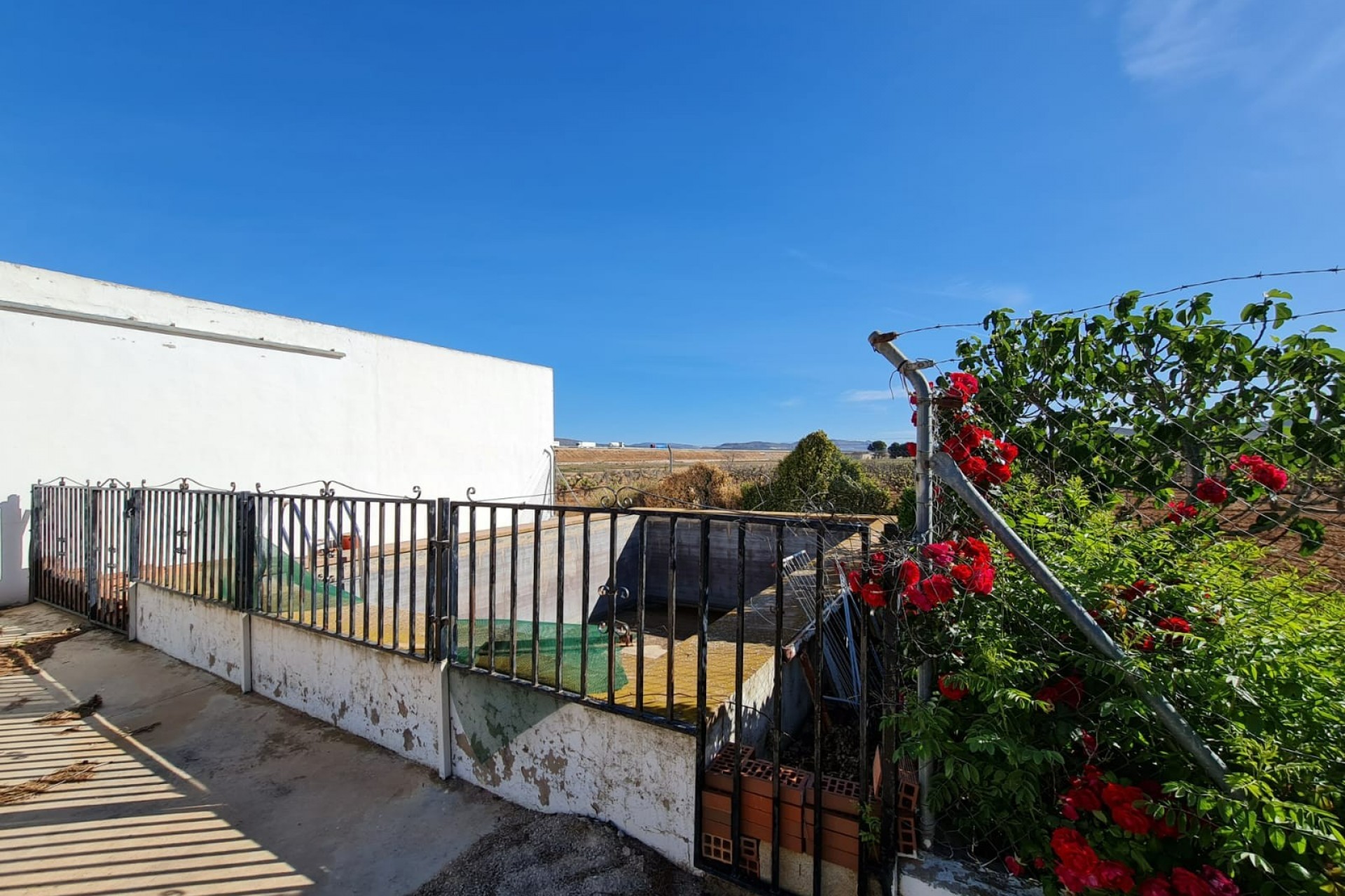 Resale - Villa -
Yecla - Inland