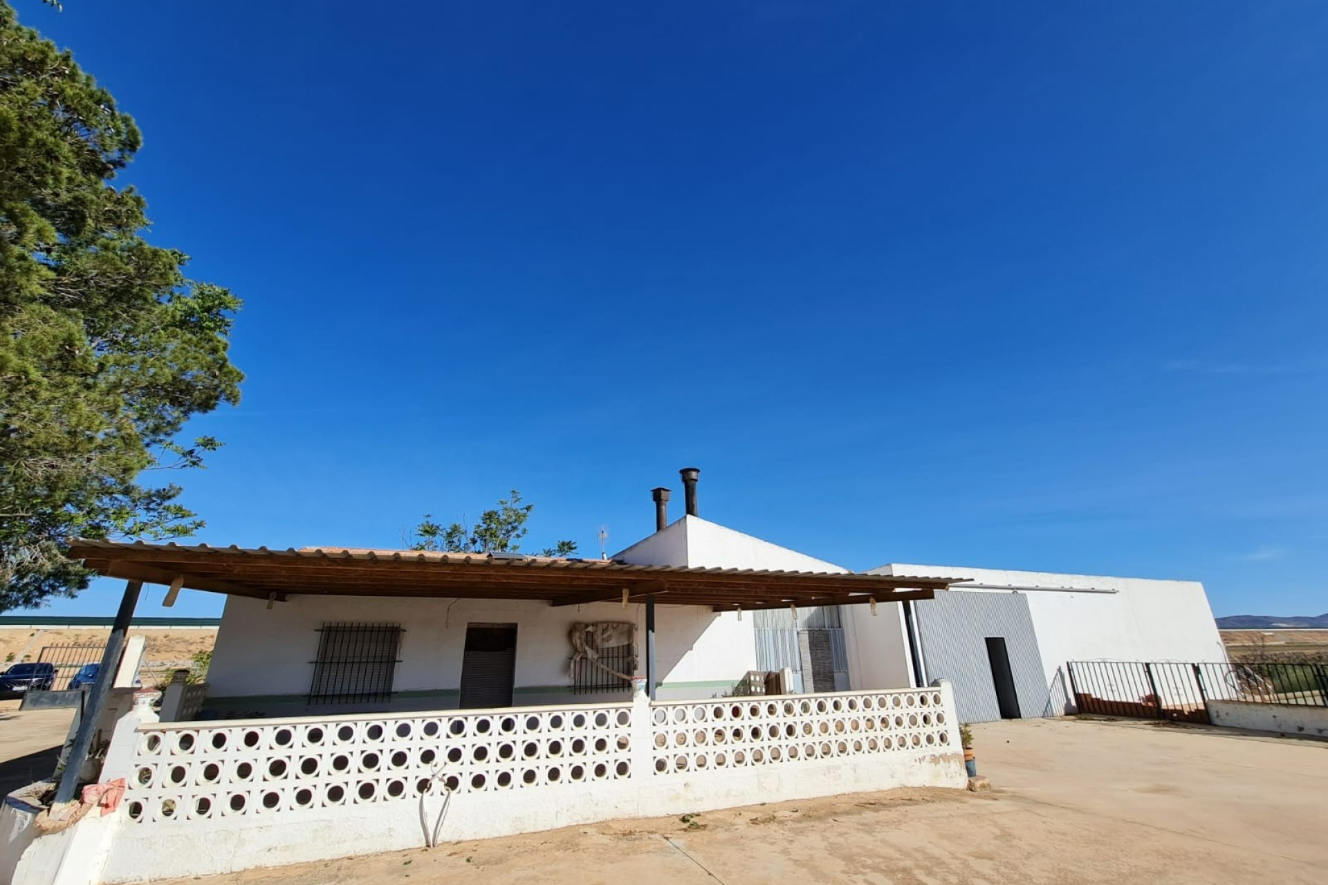 Resale - Villa -
Yecla - Inland