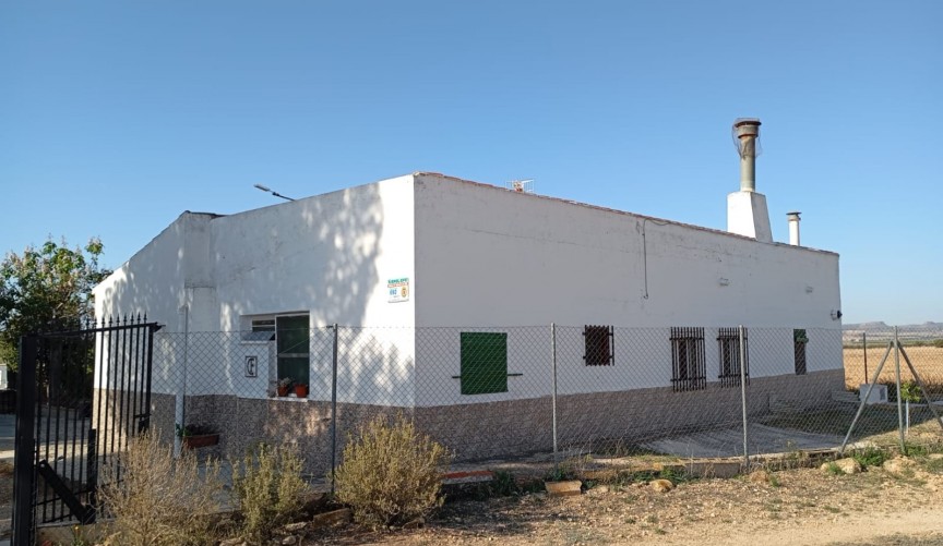 Resale - Villa -
Yecla - Inland