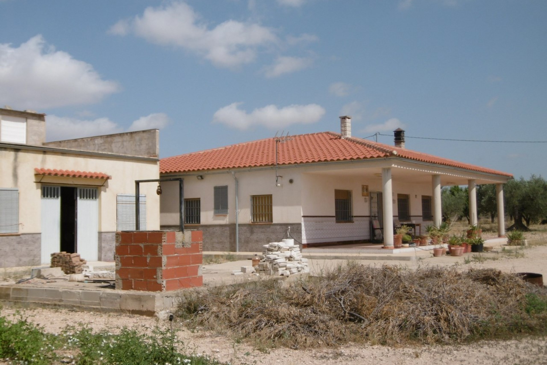 Resale - Villa -
Yecla - Inland