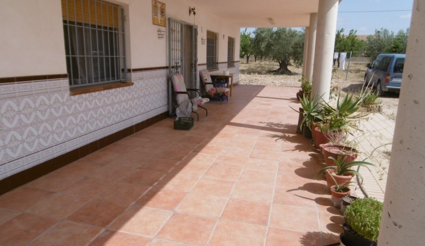 Resale - Villa -
Yecla - Inland