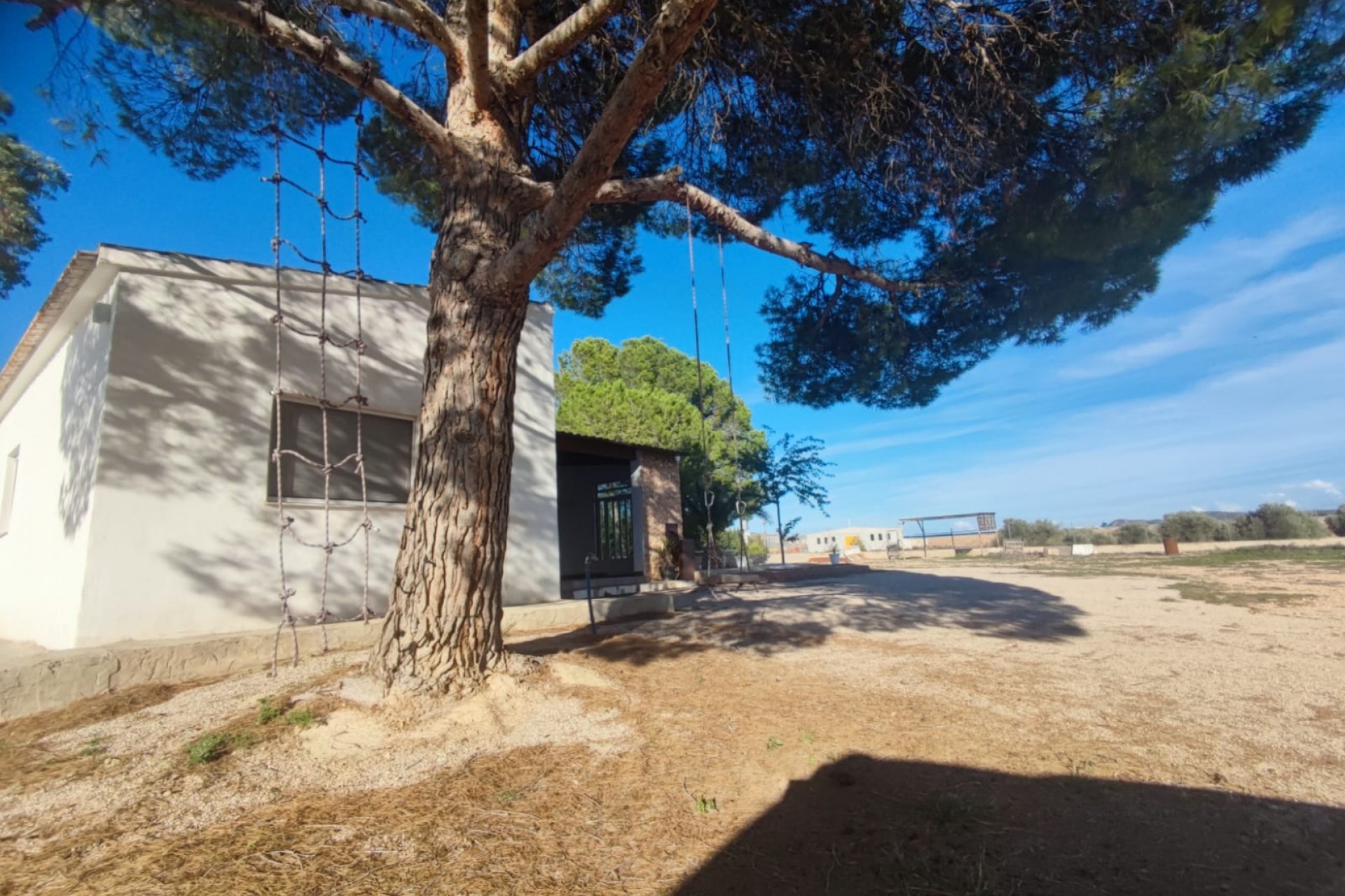 Resale - Villa -
Yecla - Inland