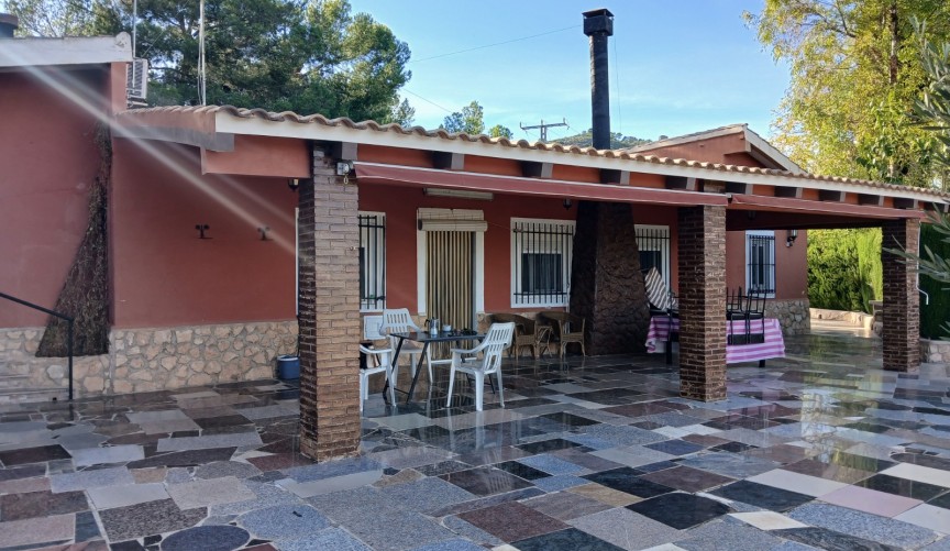 Resale - Villa -
Yecla - Inland