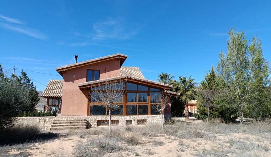 Resale - Villa -
Yecla - Inland