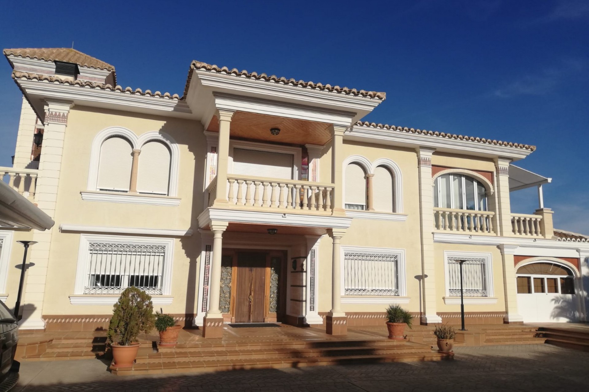 Resale - Villa -
Yecla - Inland