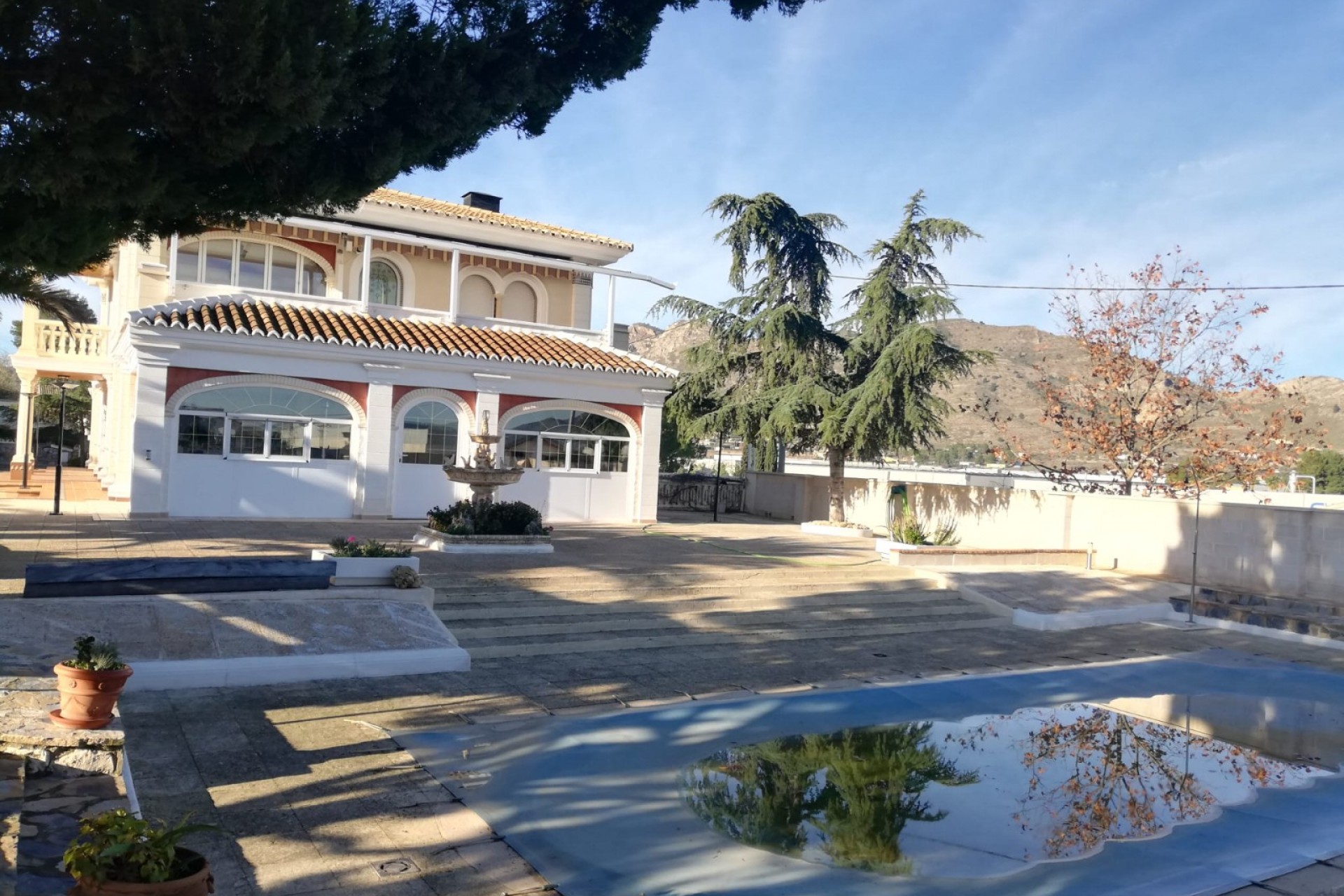 Resale - Villa -
Yecla - Inland