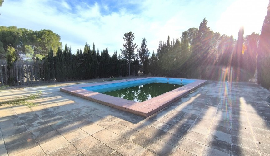 Resale - Villa -
Yecla - Inland