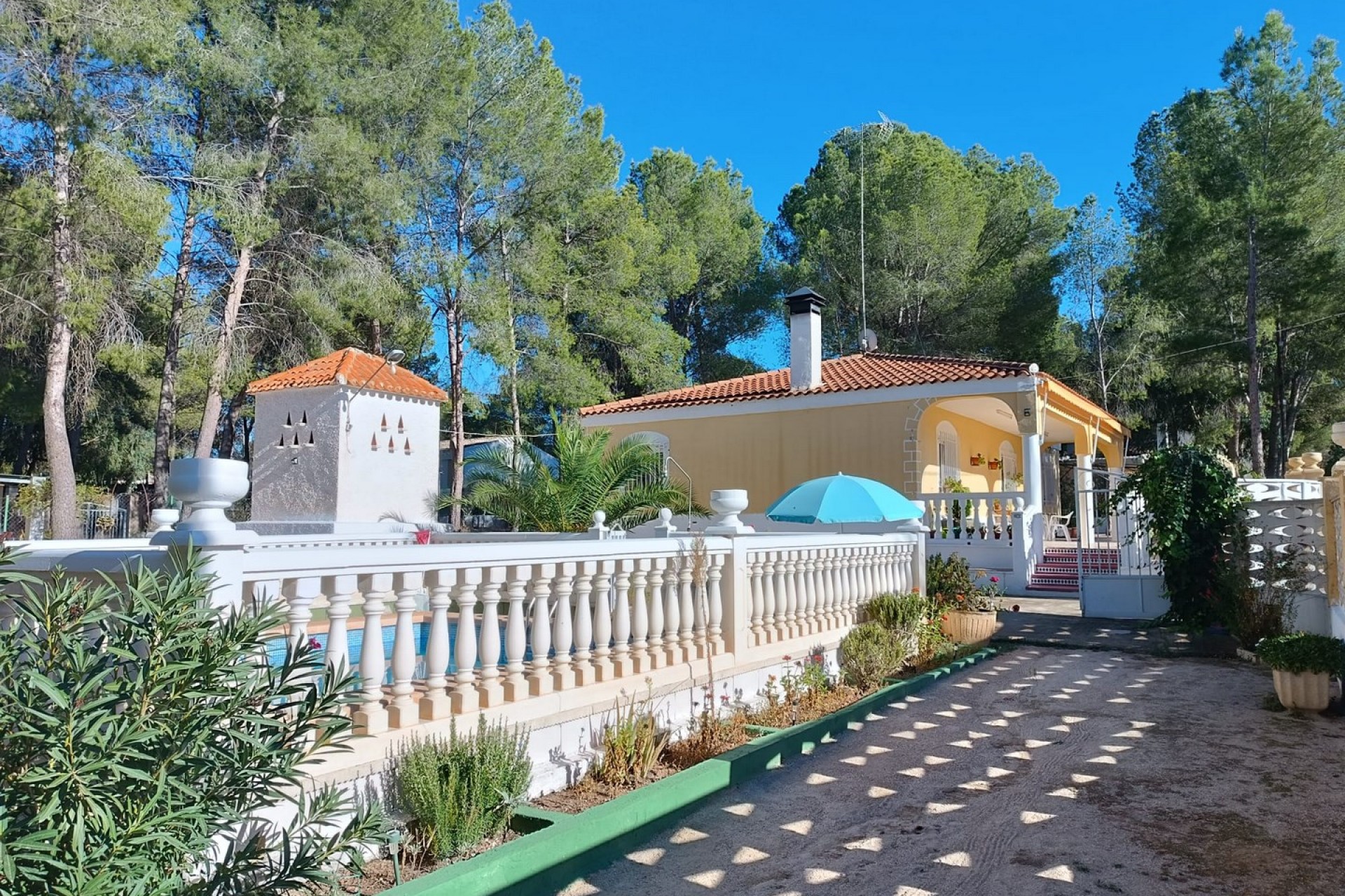 Resale - Villa -
Yecla - Inland