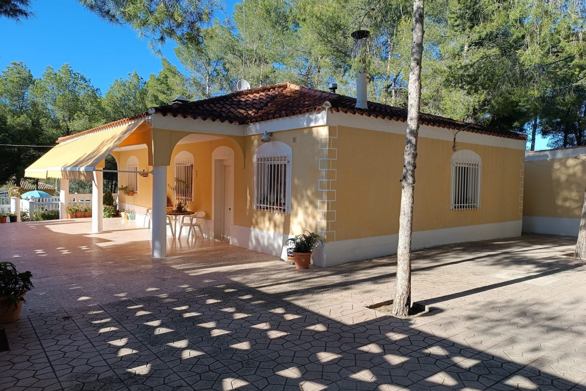 Resale - Villa -
Yecla - Inland
