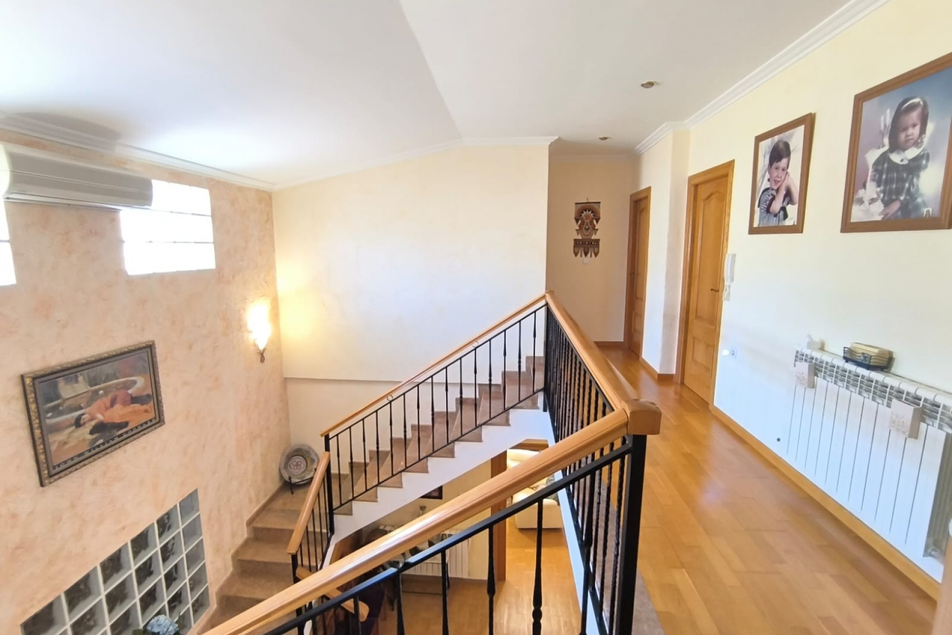 Resale - Villa -
Yecla - Inland