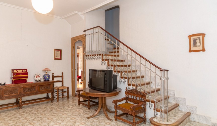 Resale - Villa -
Yecla - Inland