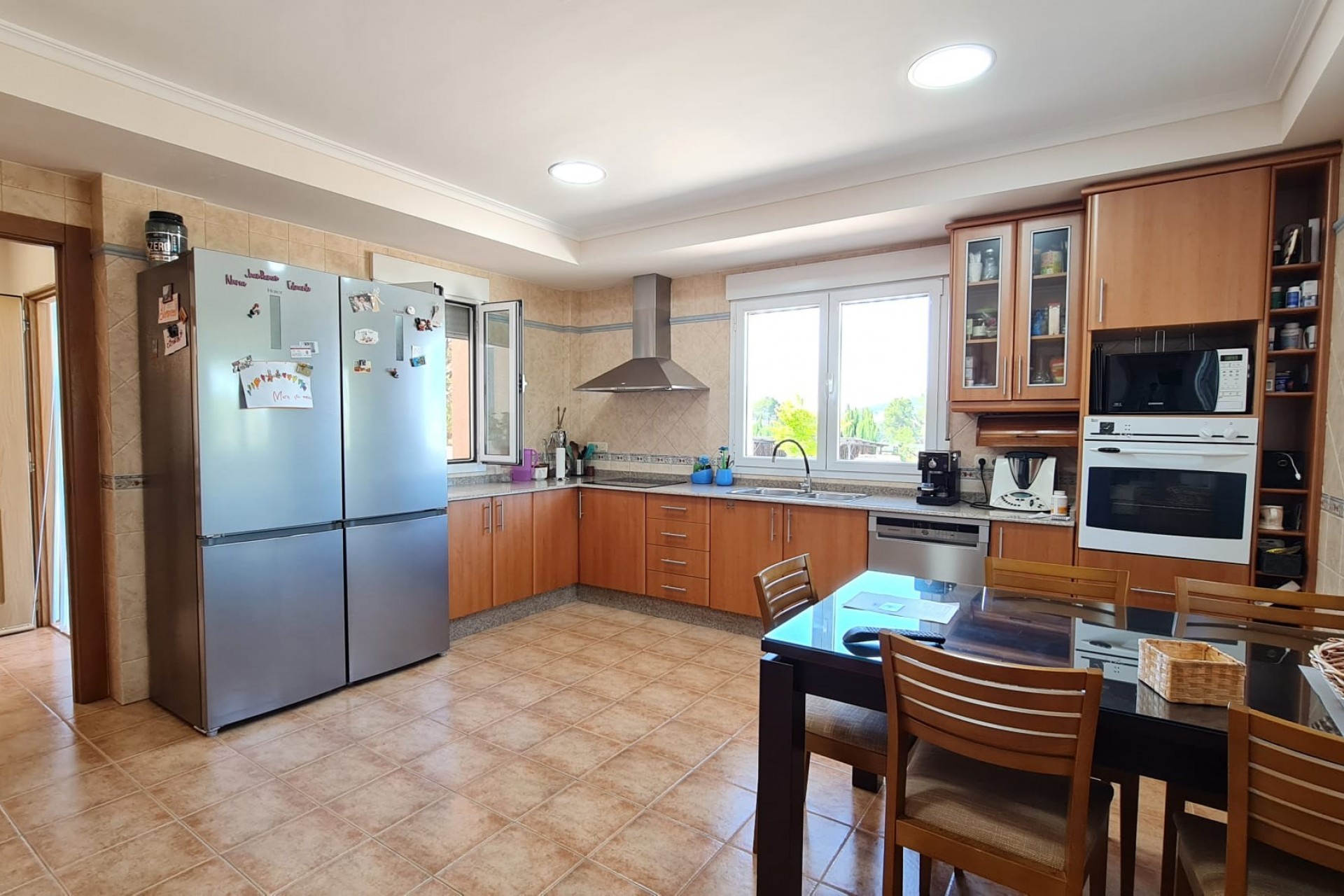 Resale - Villa -
Yecla - Inland