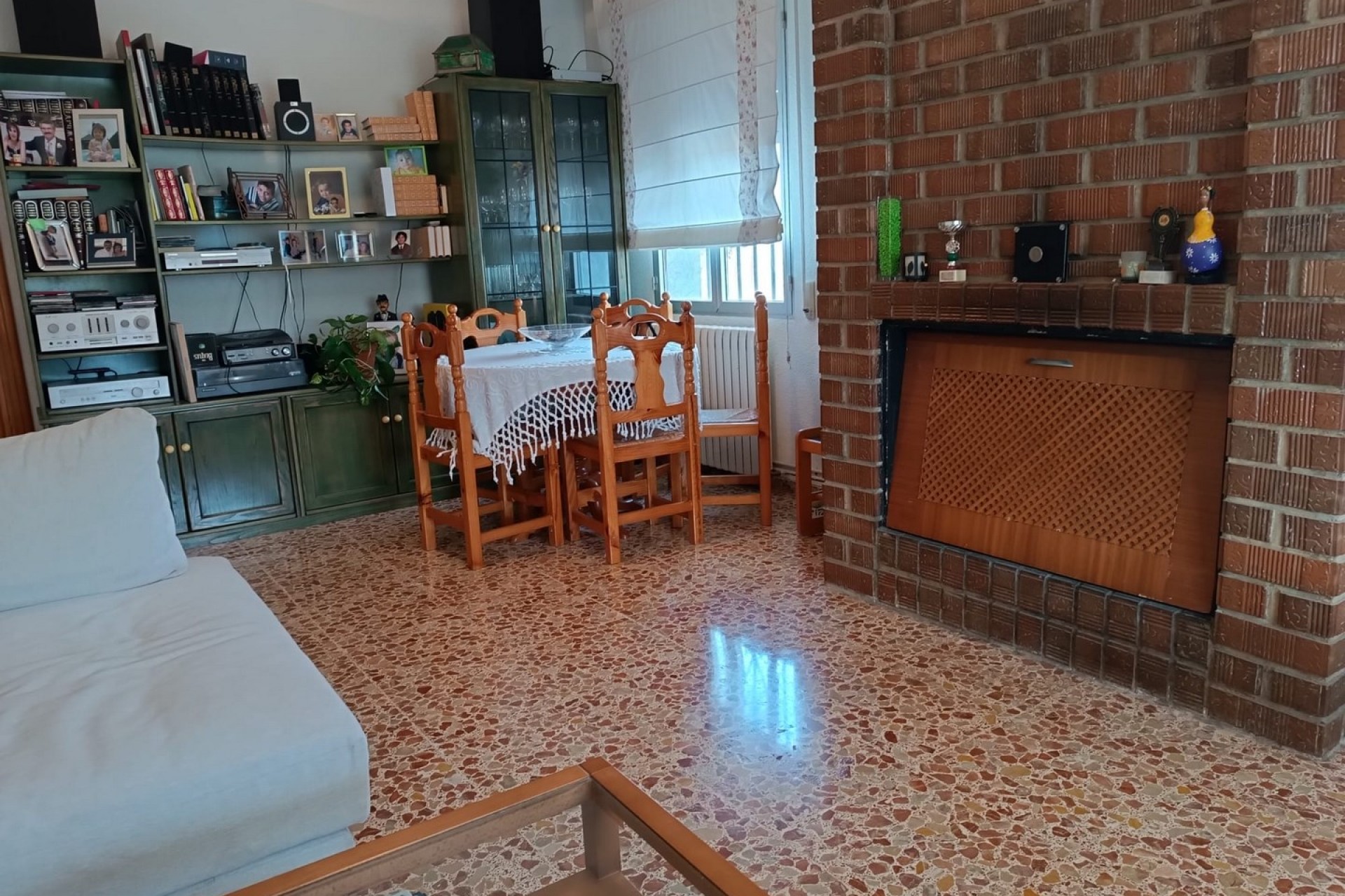 Resale - Villa -
Yecla - Inland