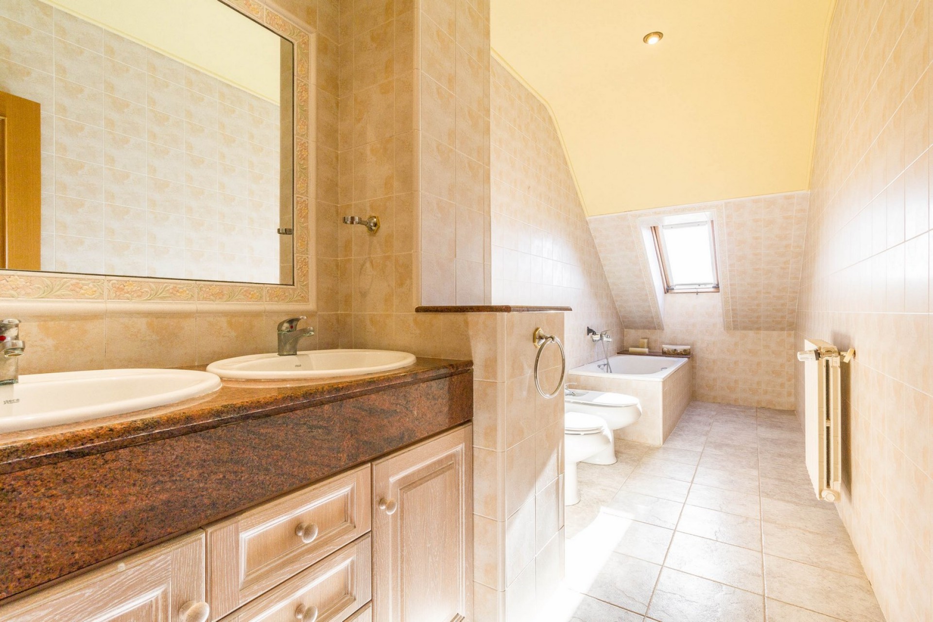 Resale - Villa -
Yecla - Inland