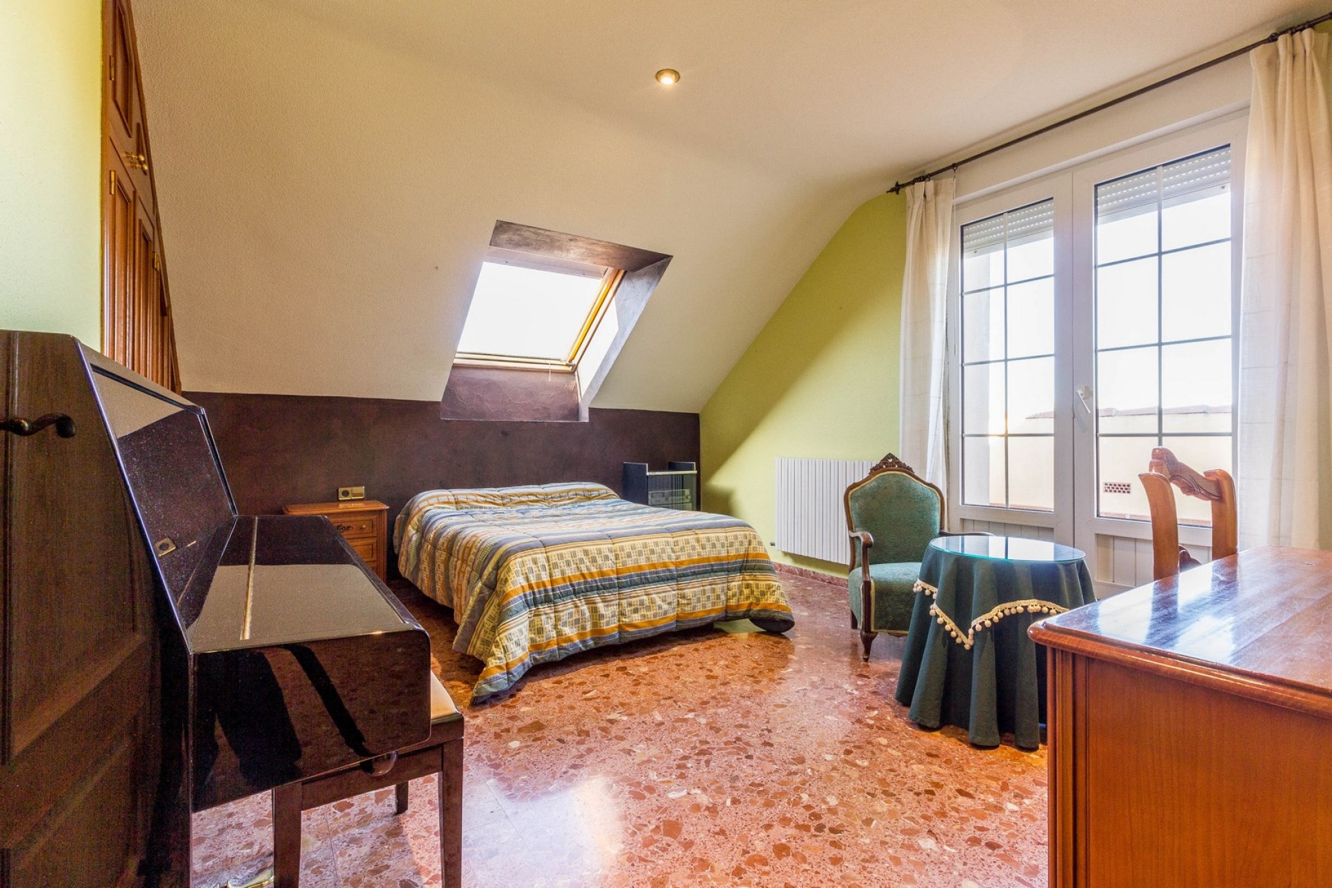 Resale - Villa -
Yecla - Inland