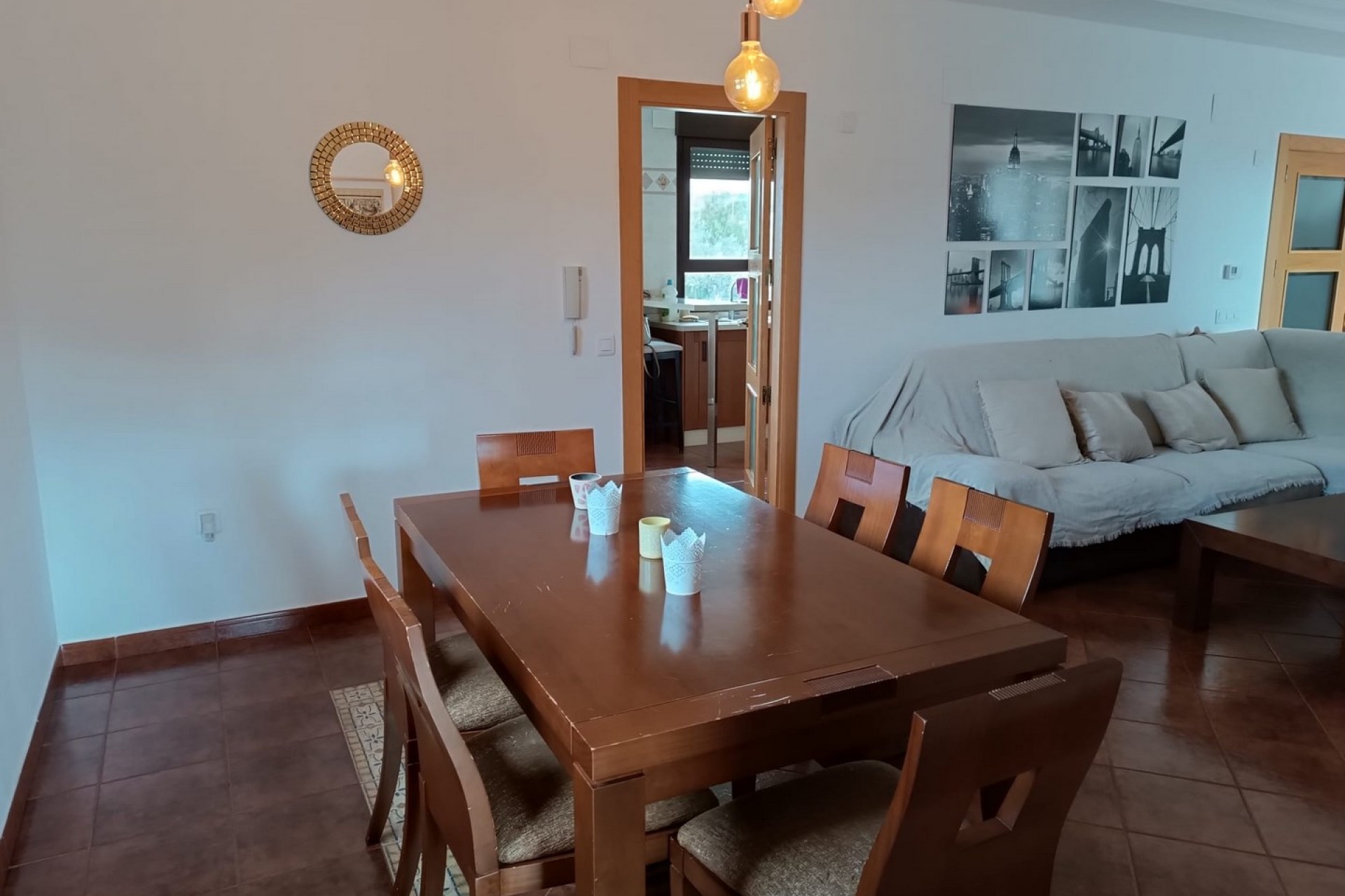 Resale - Villa -
Yecla - Inland