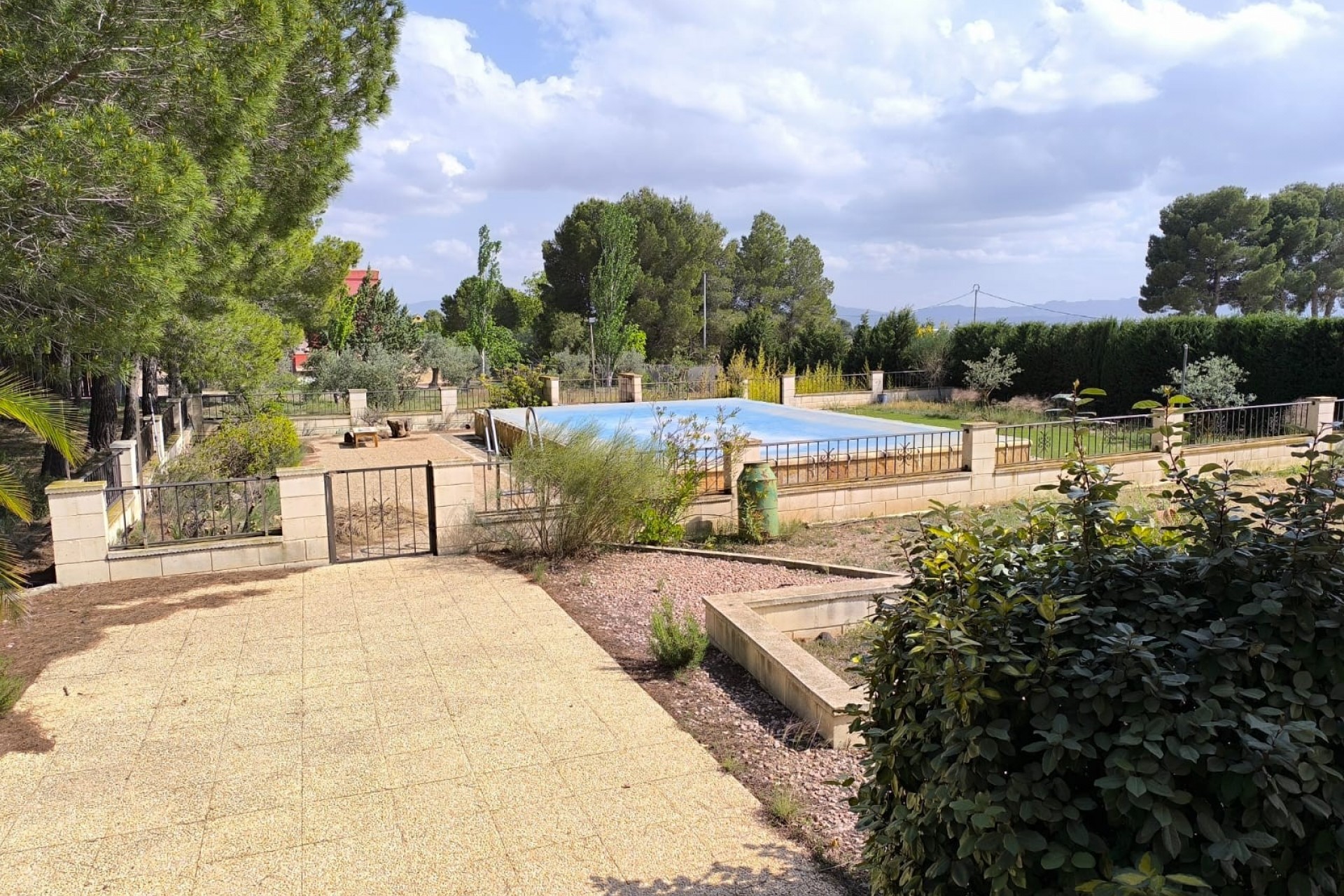 Resale - Villa -
Yecla - Inland
