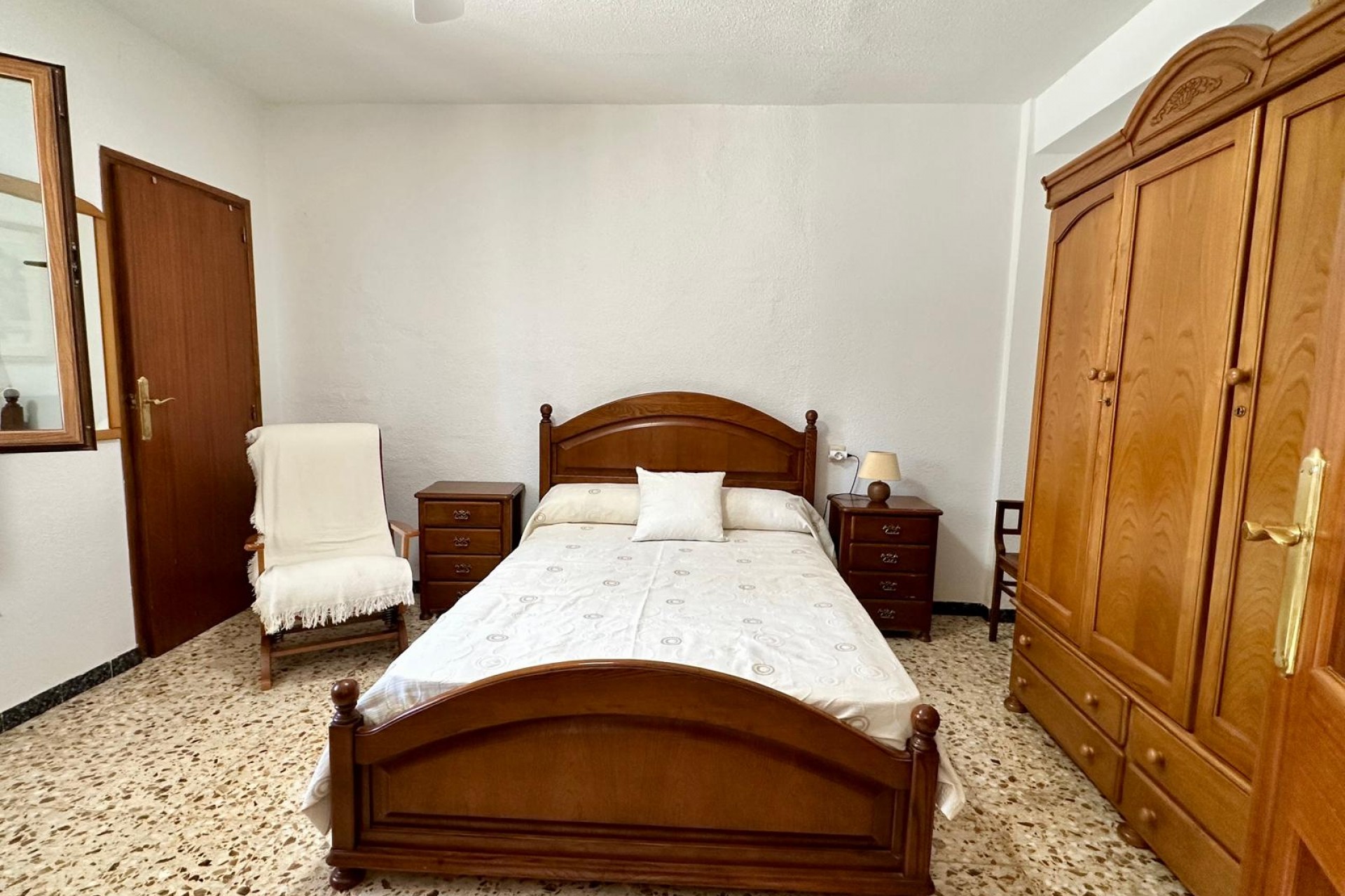 Resale - Villa -
Yecla - Inland
