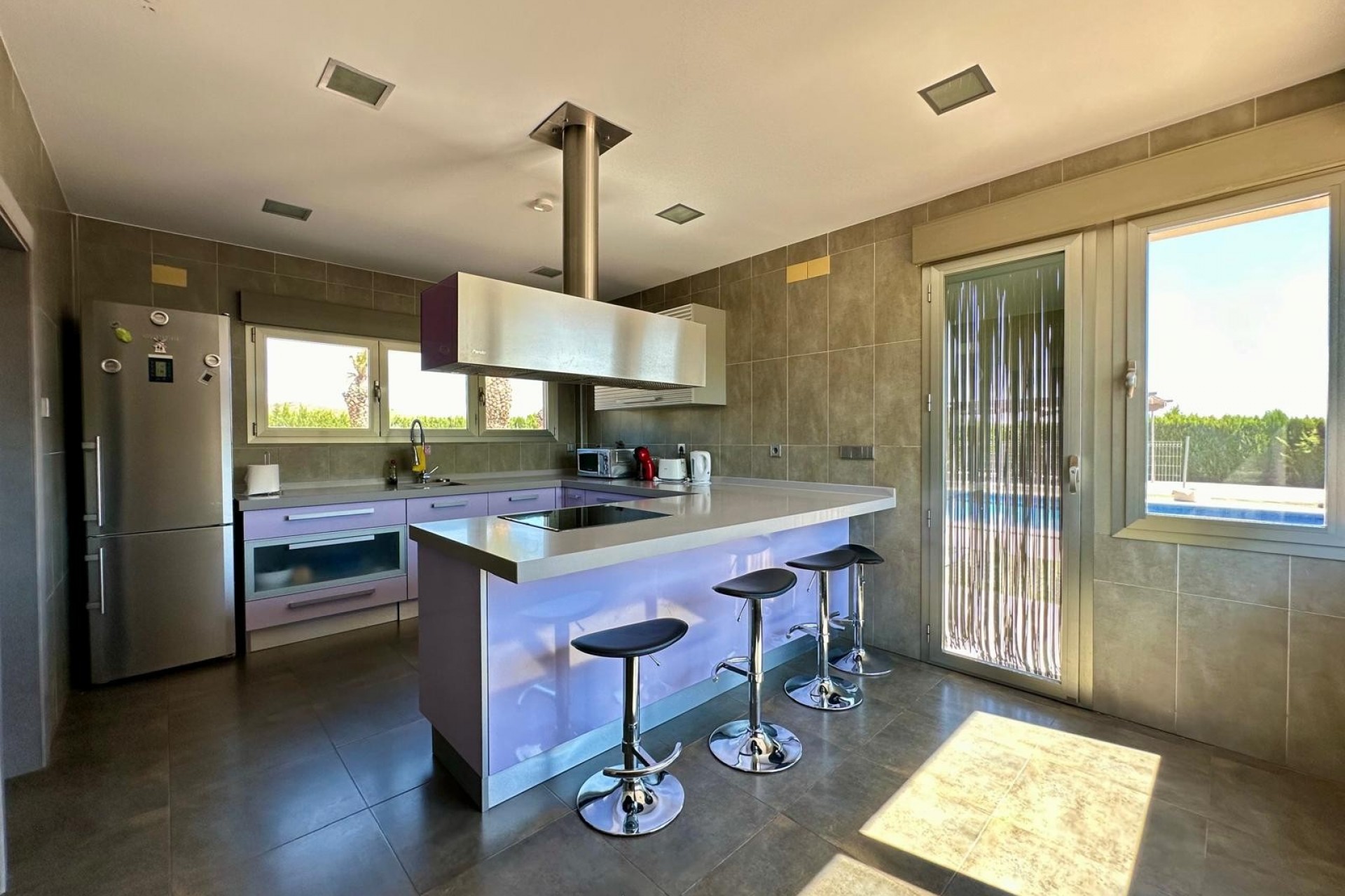Resale - Villa -
Yecla - Inland