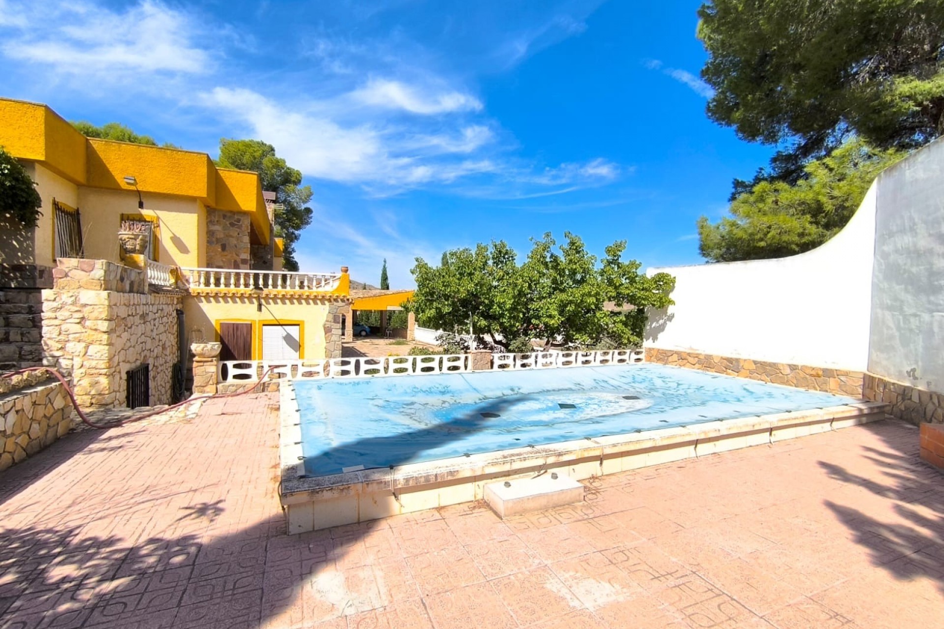 Resale - Villa -
Yecla - Inland