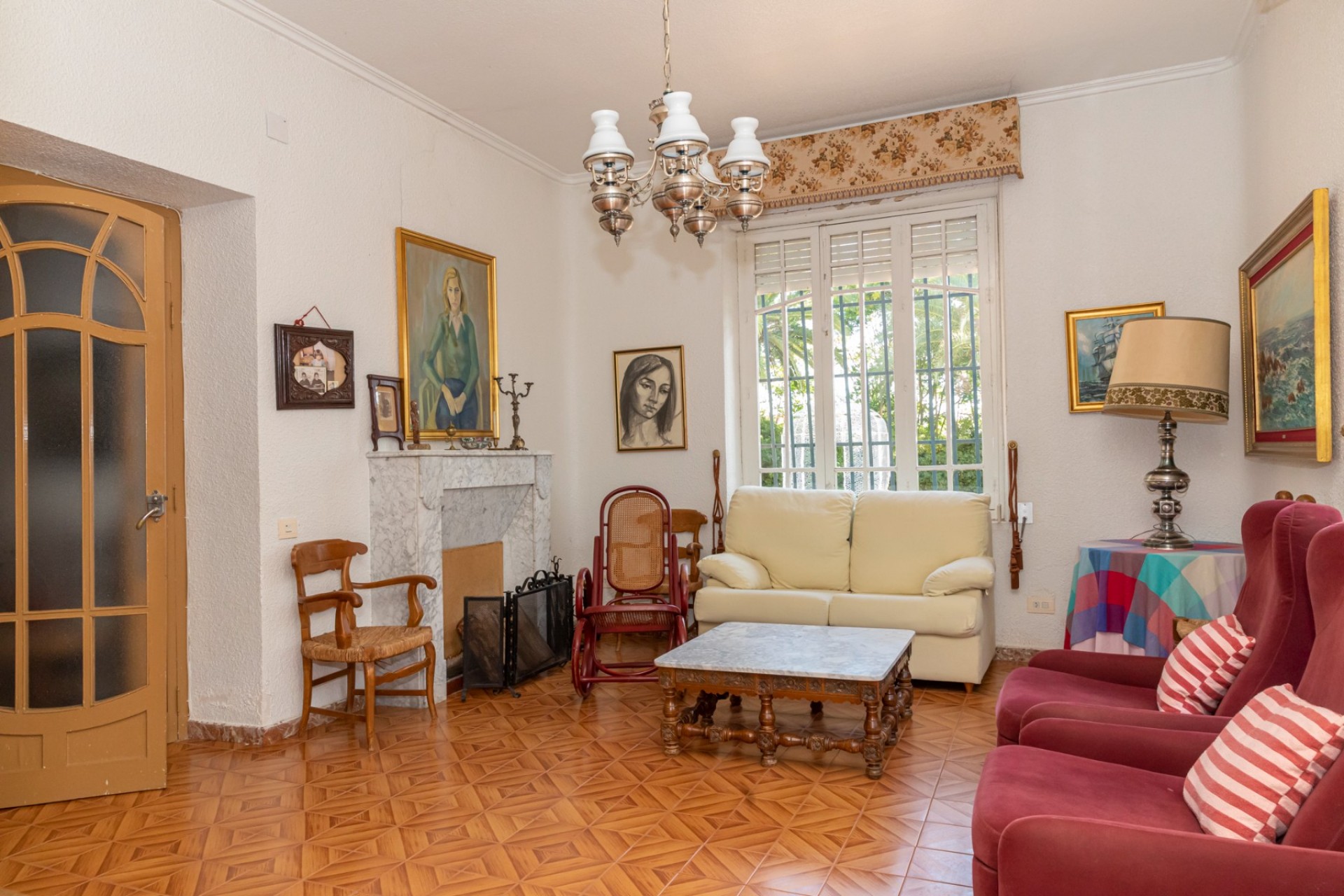 Resale - Villa -
Yecla - Inland