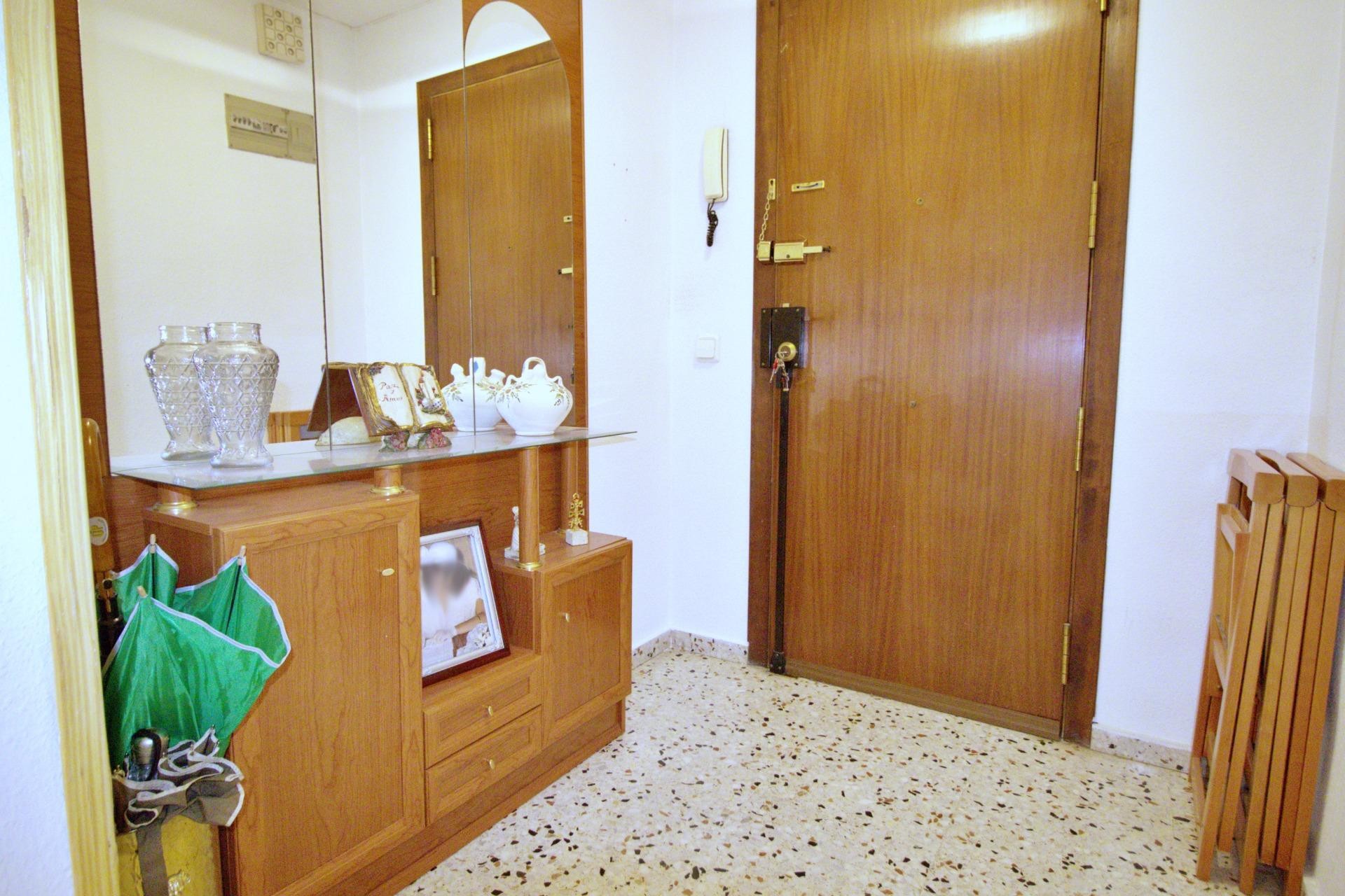 Reventa - Apartment -
Alicante - Benalua
