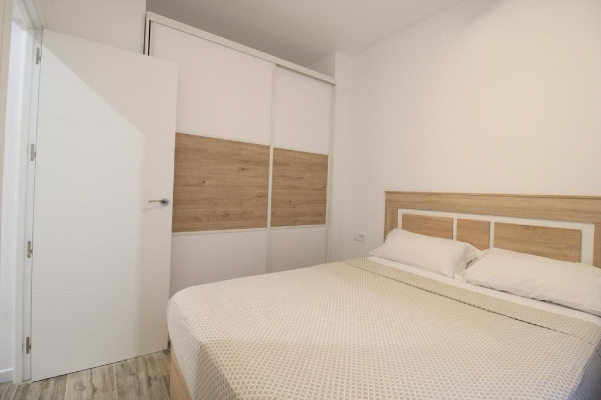 Reventa - Apartment -
Alicante - Carolinas Bajas