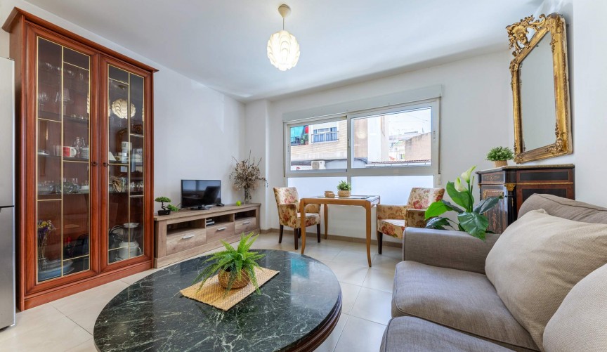 Reventa - Apartment -
Alicante - Carolinas Bajas