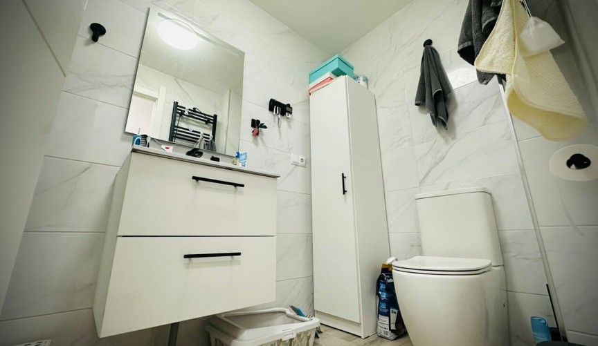 Reventa - Apartment -
Alicante - Las Viñas