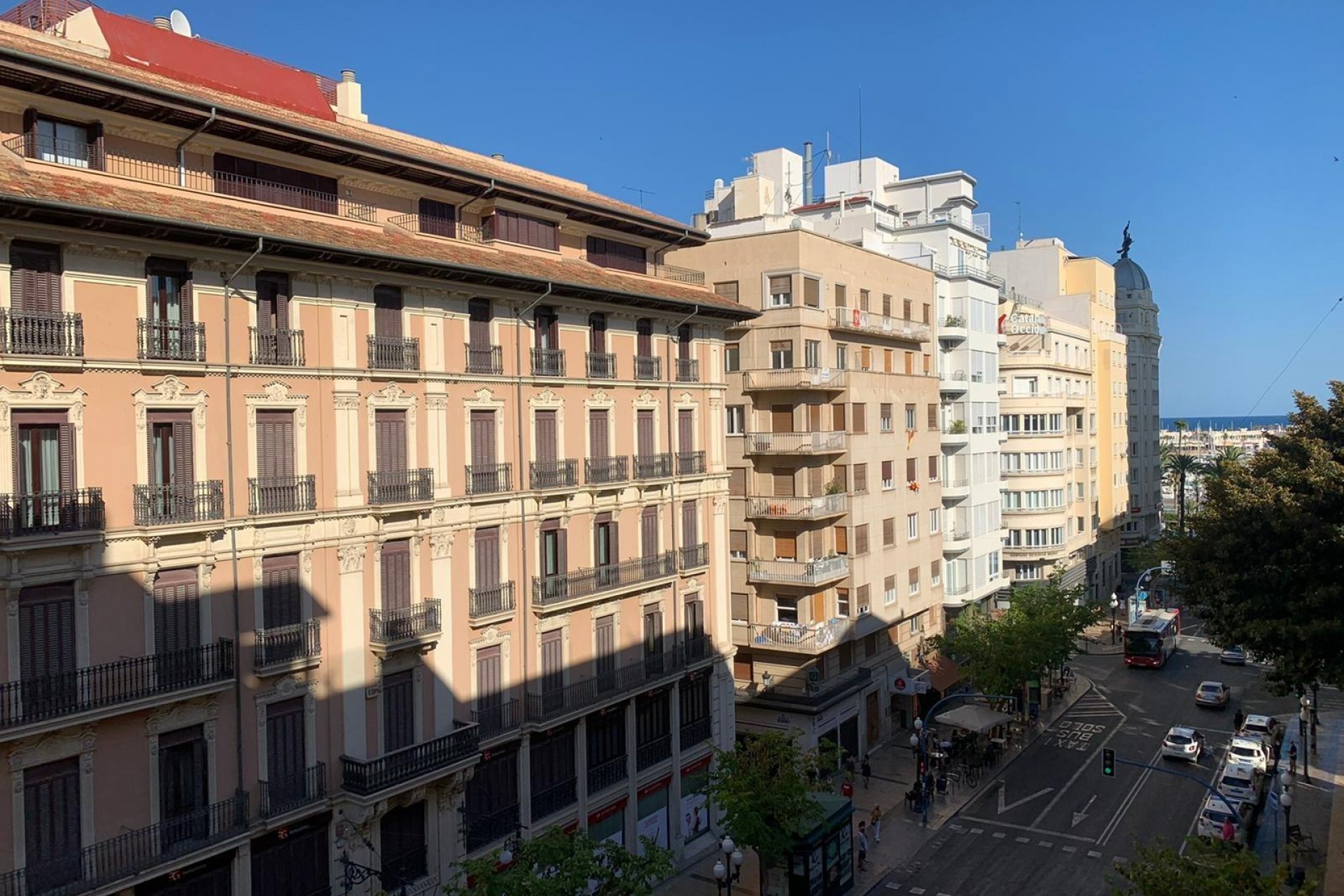 Reventa - Apartment -
Alicante - Plaza De Toros - Mercado Central