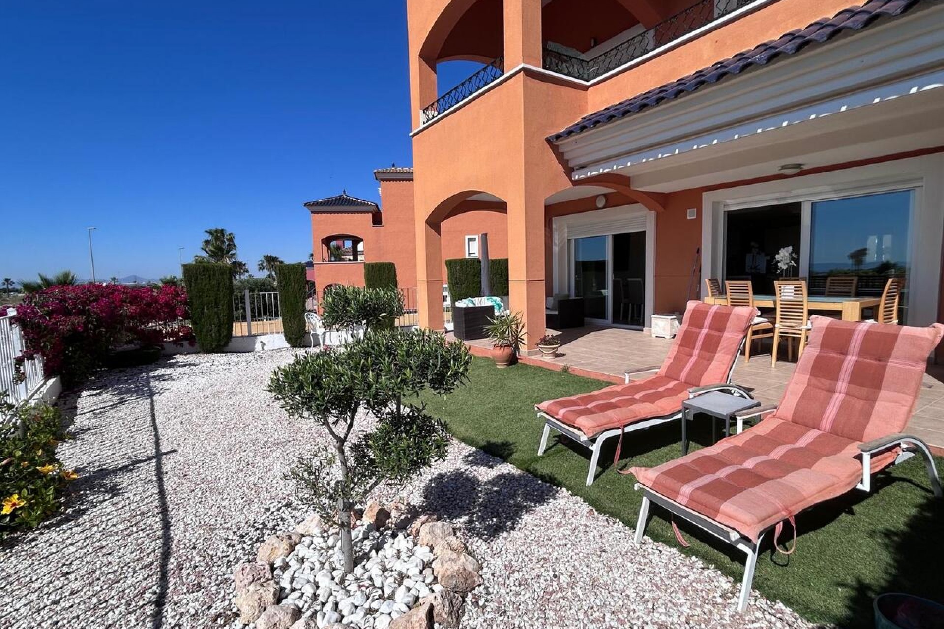 Reventa - Apartment -
Altaona Golf - Inland