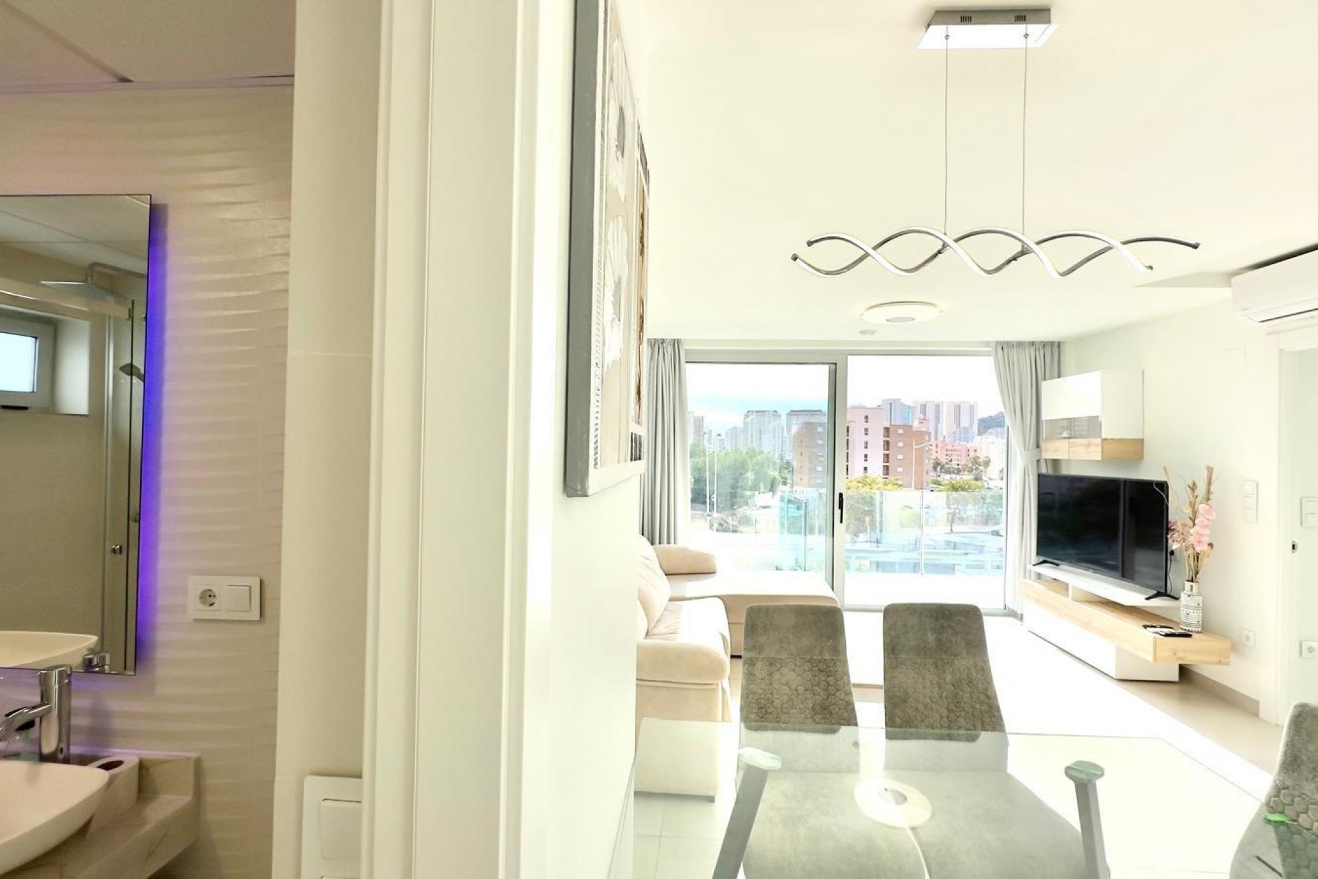 Reventa - Apartment -
Finestrat