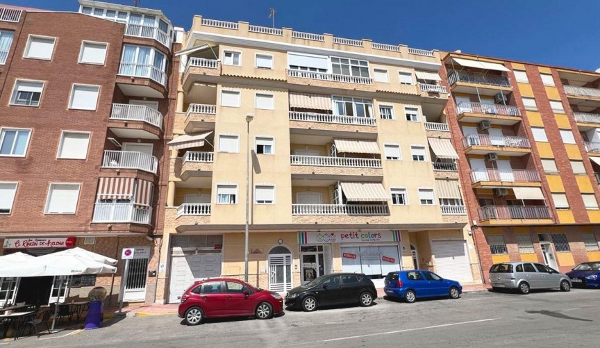 Reventa - Apartment -
Guardamar del Segura - Pueblo