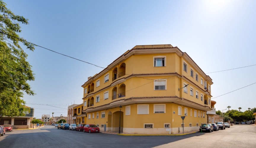 Reventa - Apartment -
Jacarilla - Inland